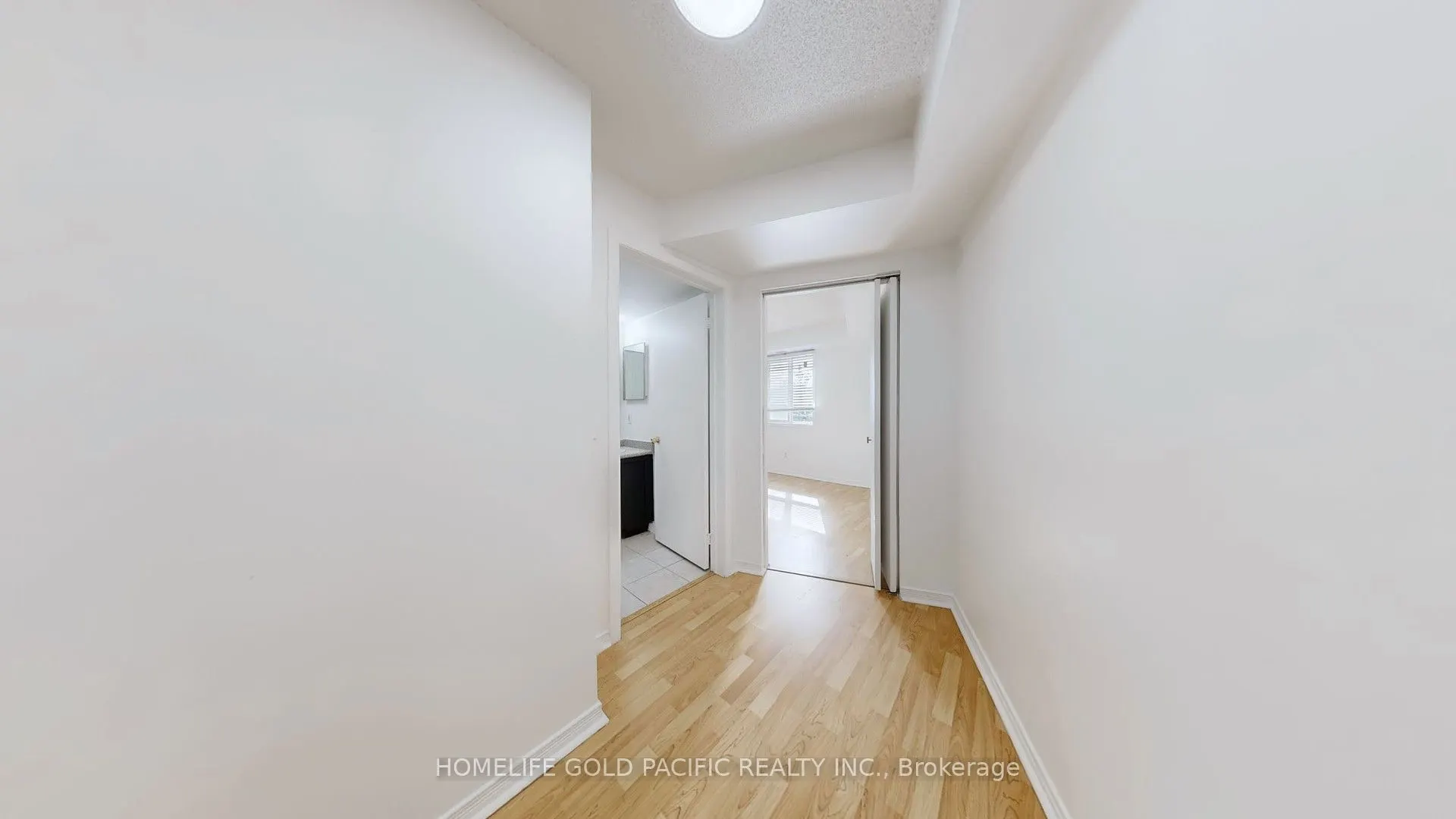 684 Warden Avenue, #102