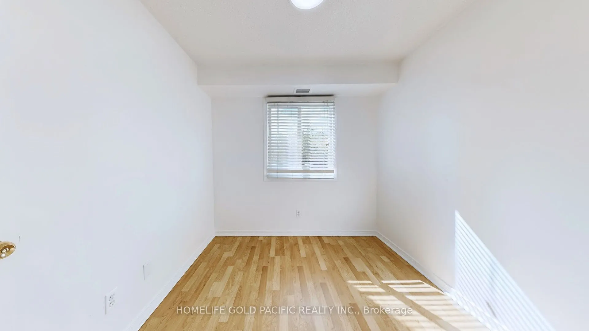 684 Warden Avenue, #102