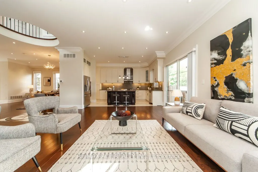 11 Ashdean Drive
