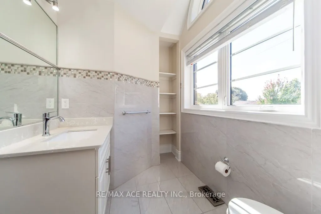 11 Ashdean Drive