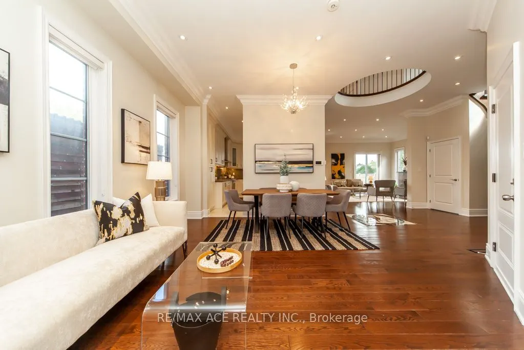 11 Ashdean Drive