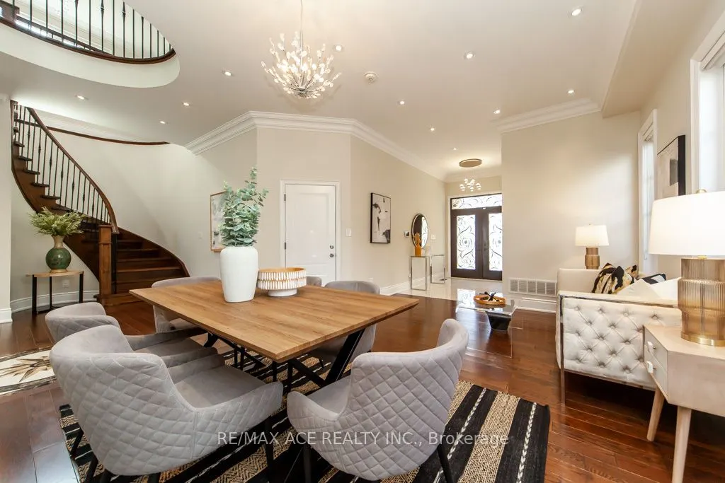 11 Ashdean Drive