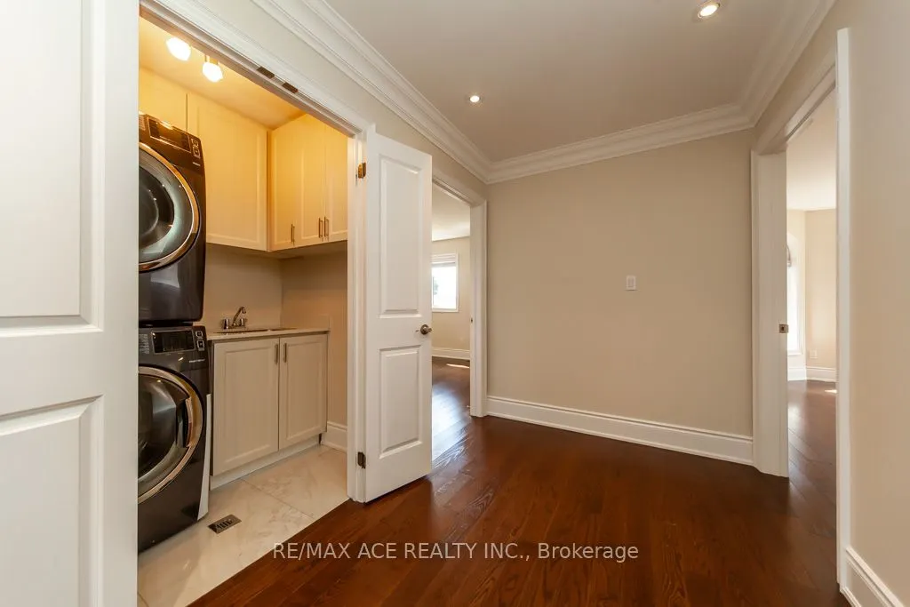 11 Ashdean Drive