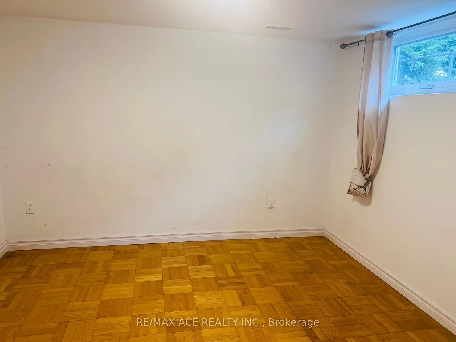 15 Sedgemount Drive, #Bsmt