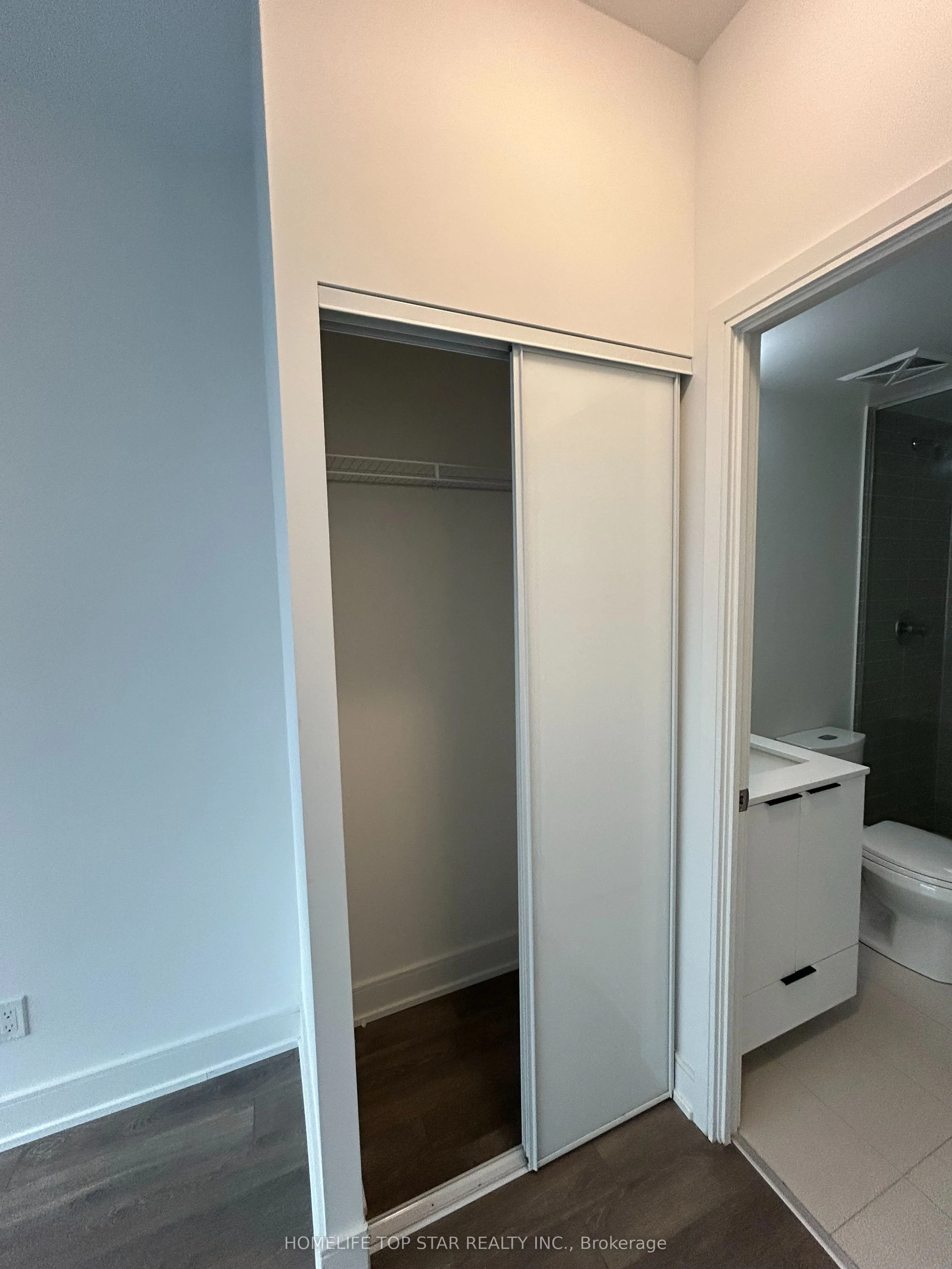 1350 Ellesmere Road, #709
