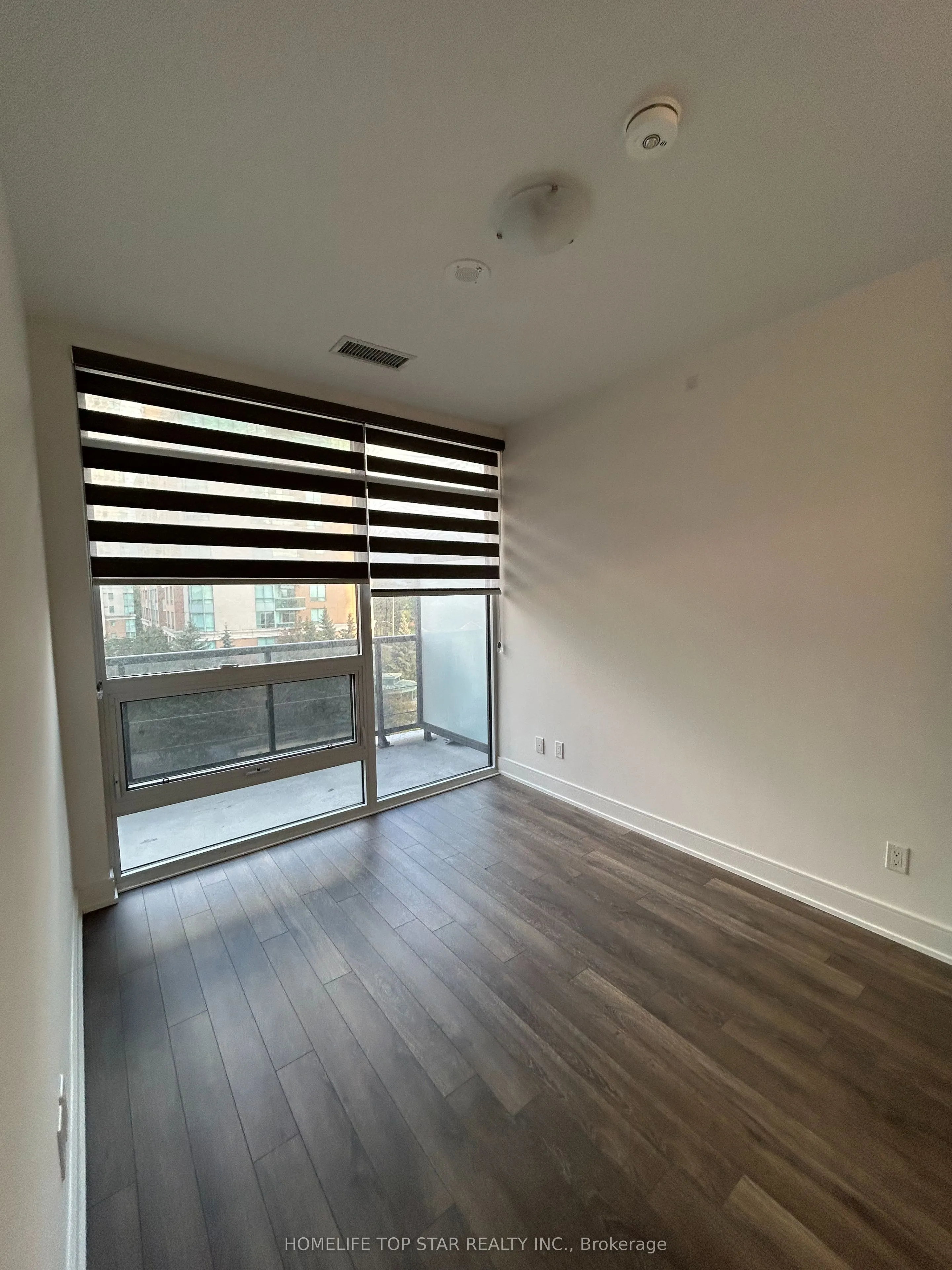 1350 Ellesmere Road, #709