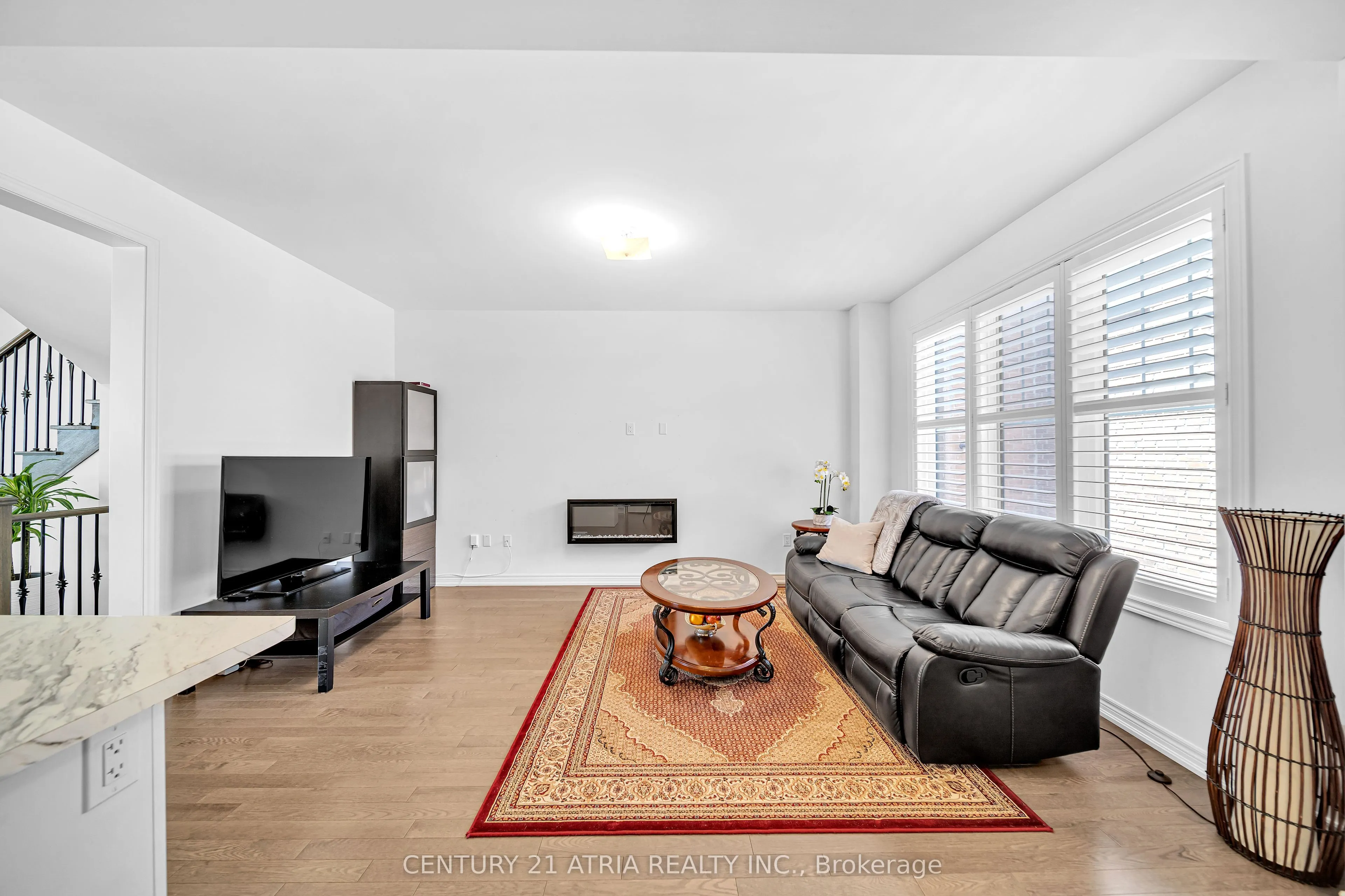 153 Coronation Road