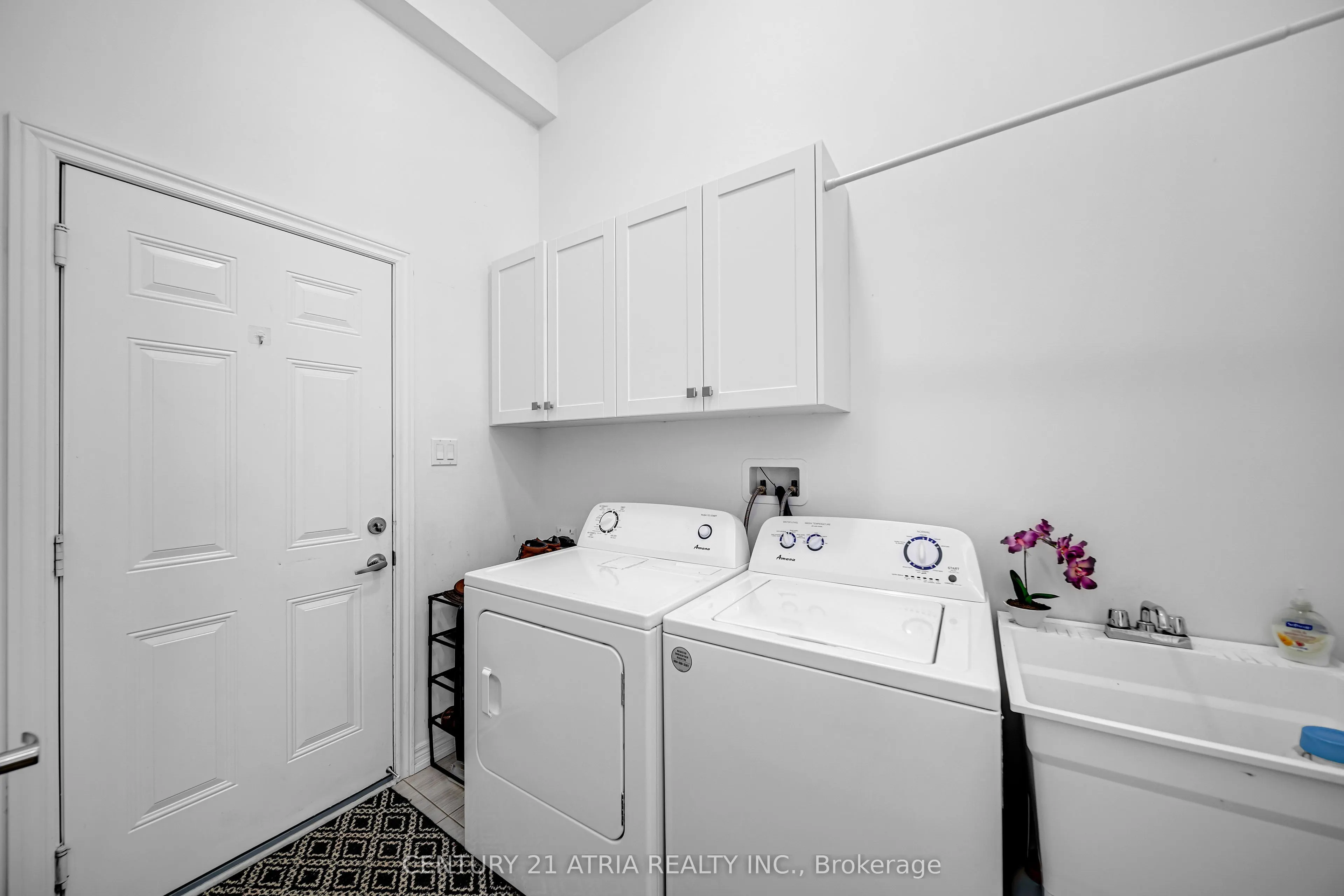 153 Coronation Road