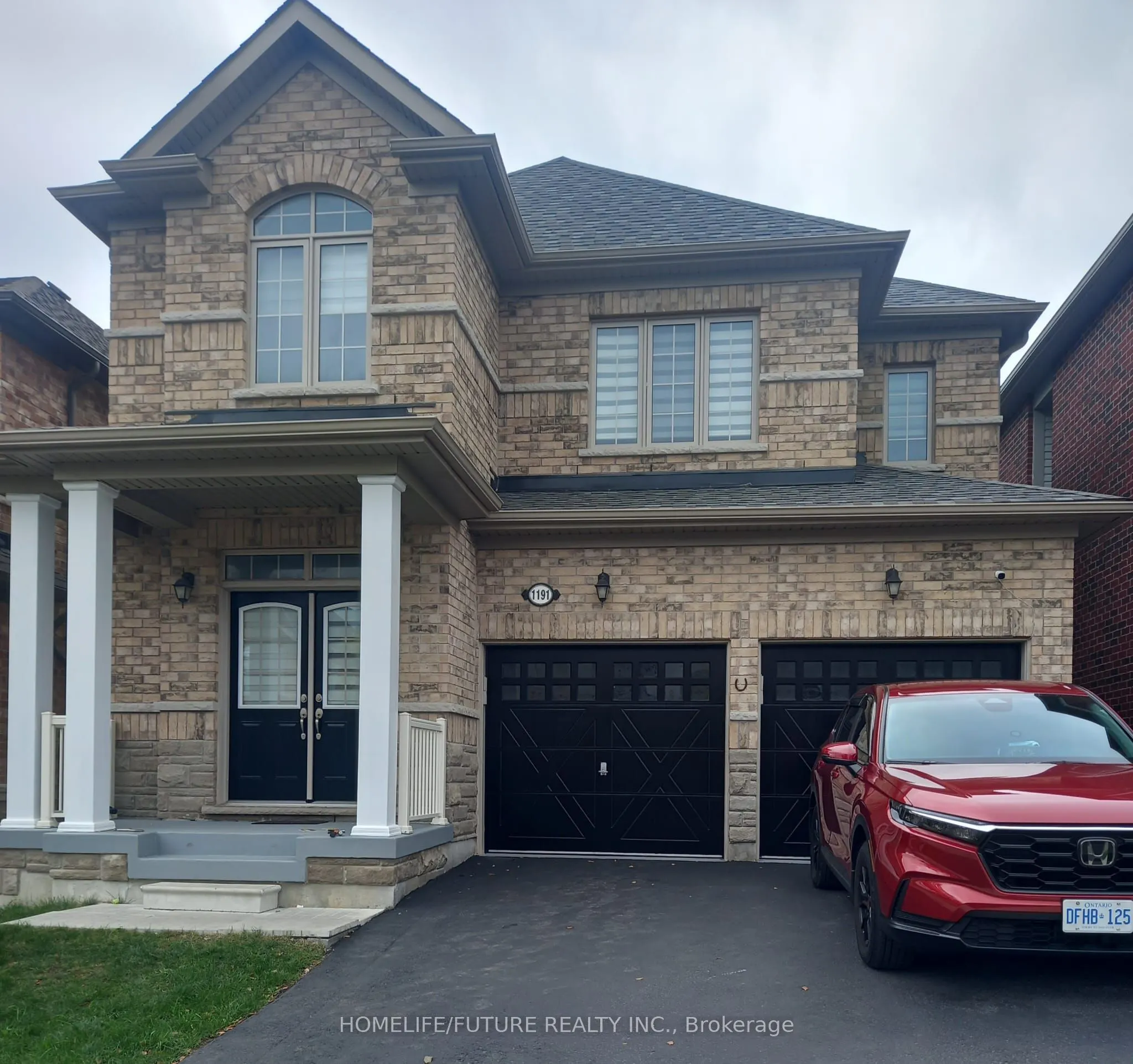 1191 Enchanted Crescent