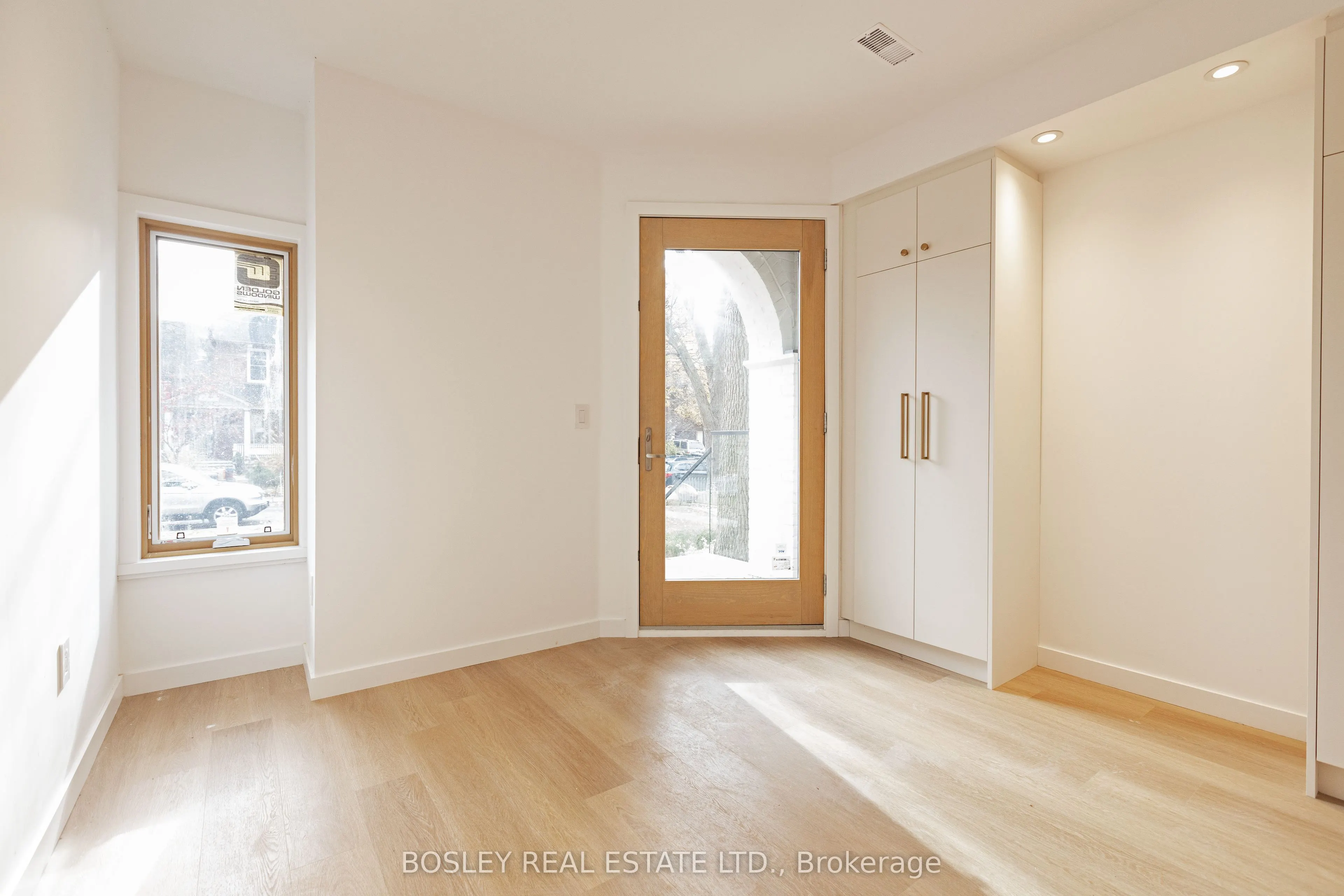 12A Swanwick Avenue