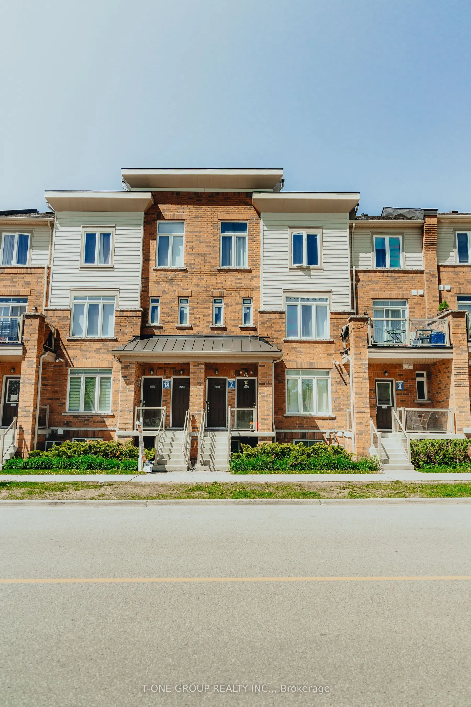 2728 William Jackson Drive, #7