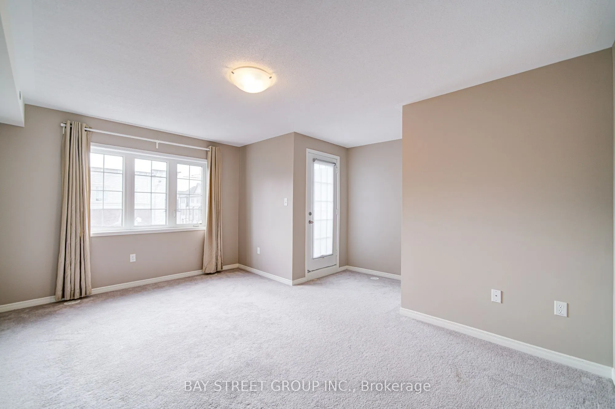2653 Eaglesham Path, #2653