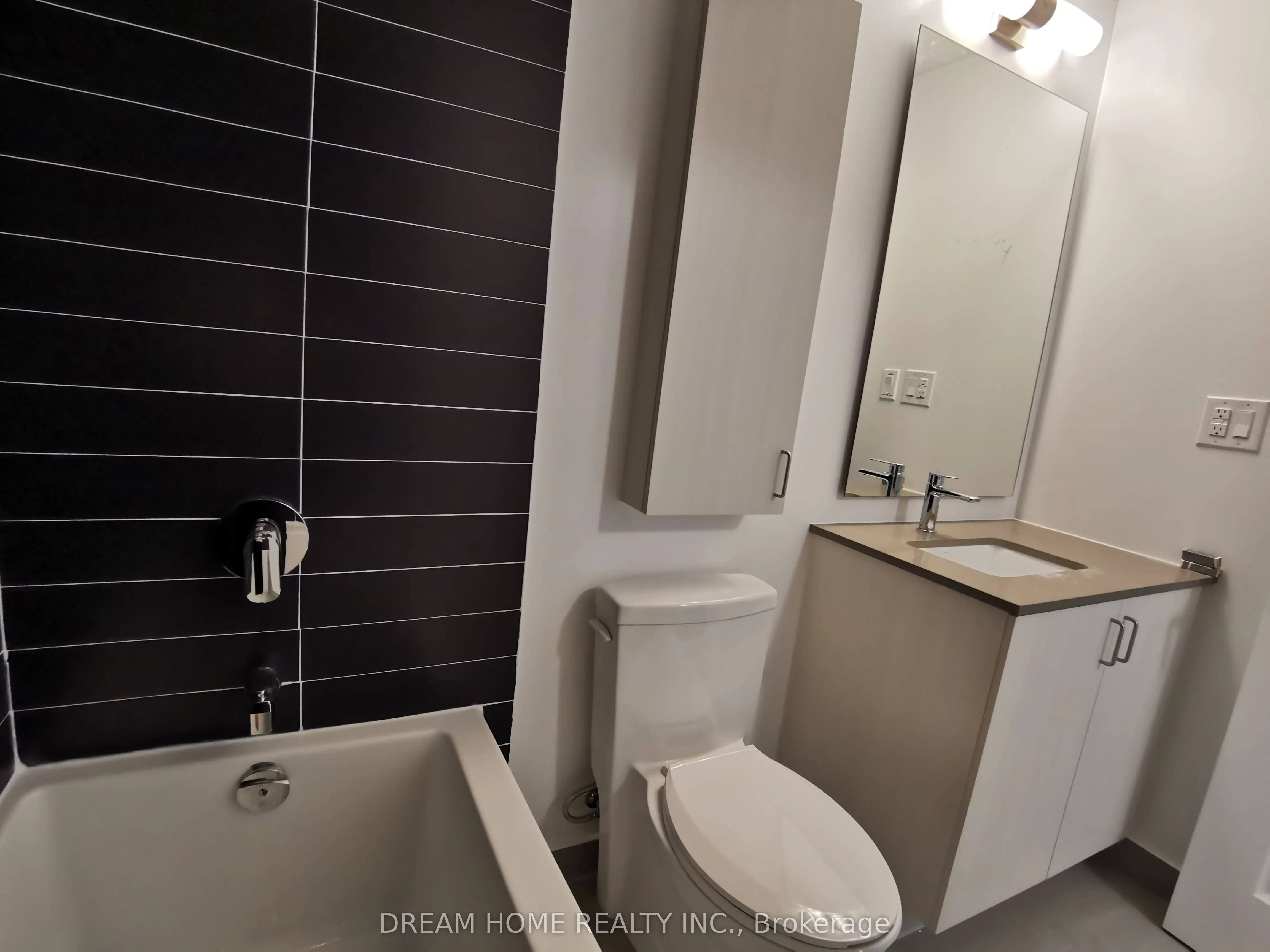 2799 Kingston Road, #627