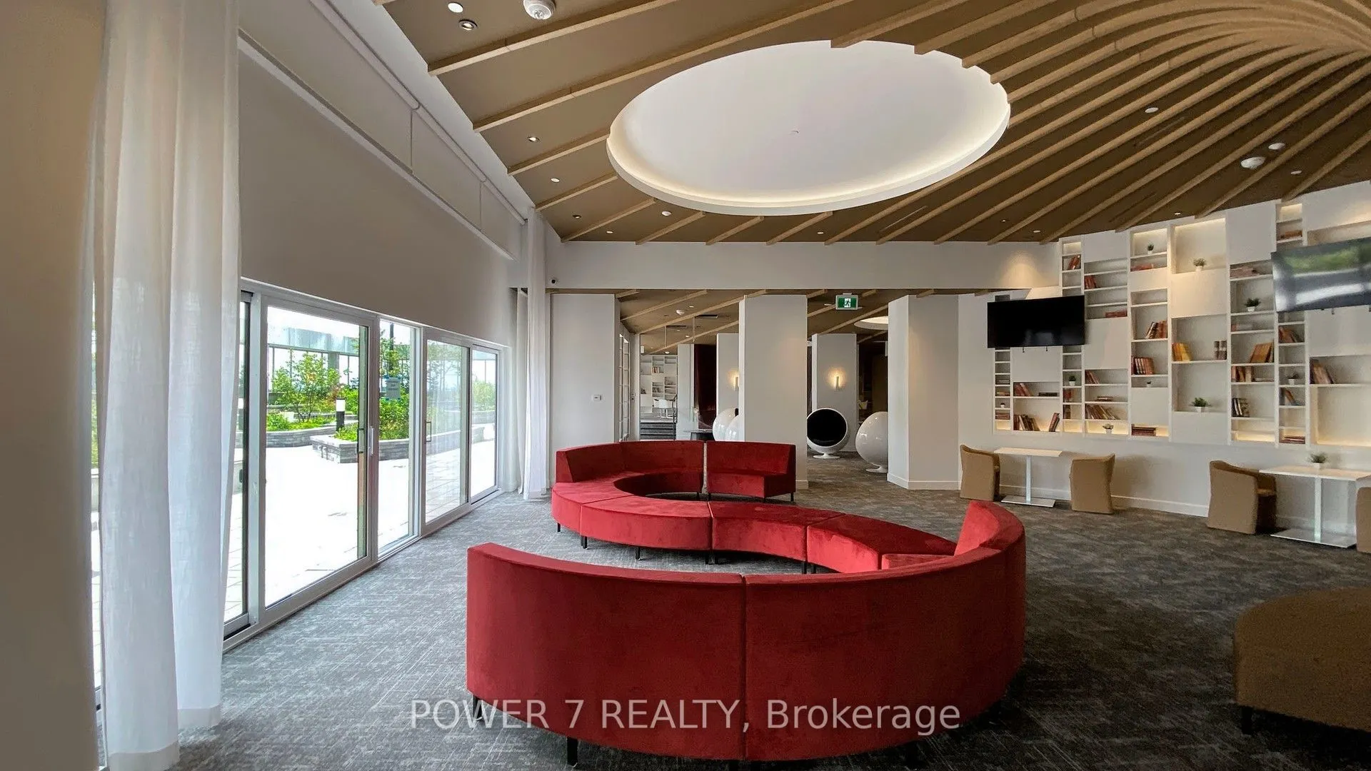 2033 Kennedy Rd Road, #3605