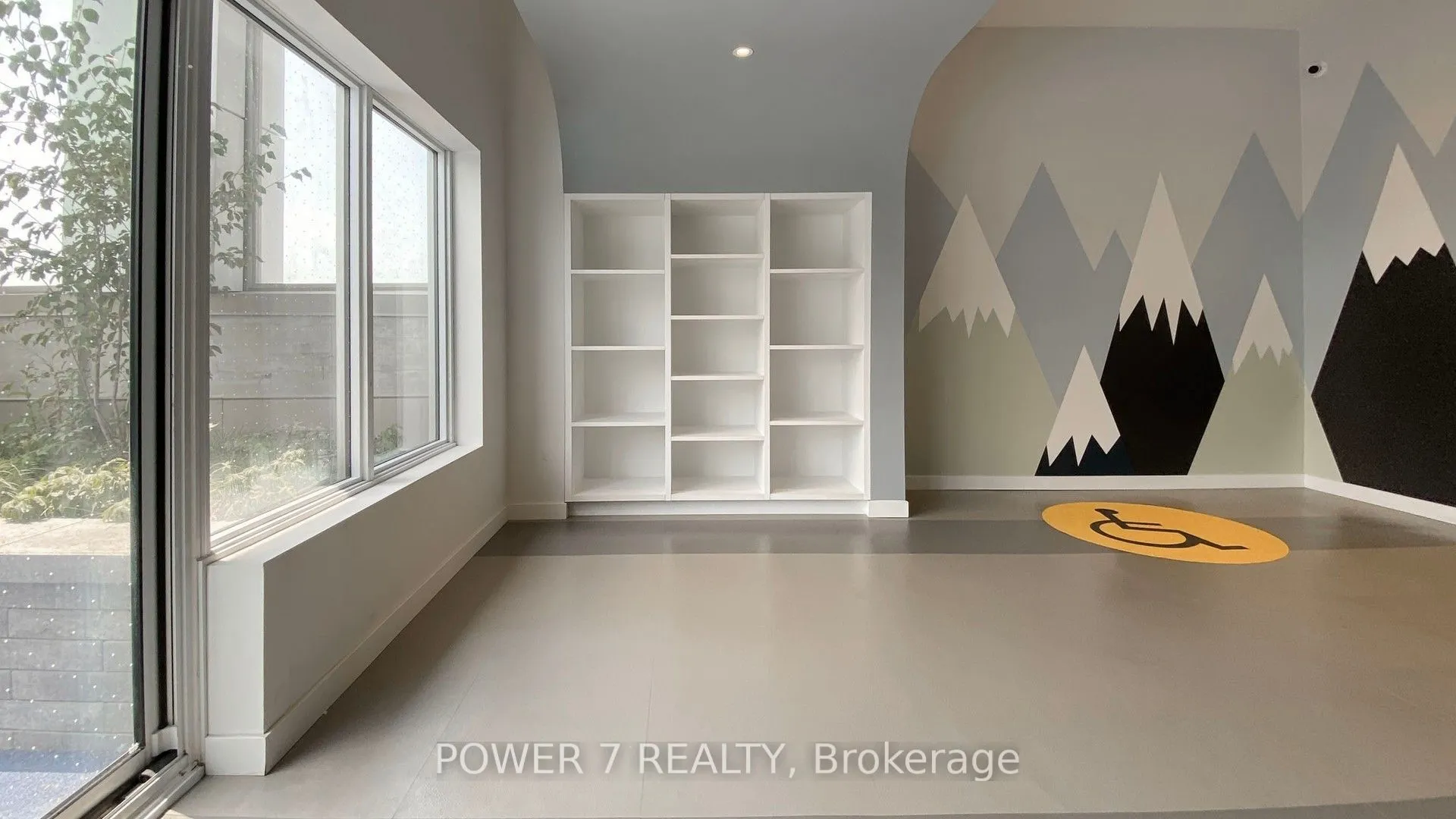2033 Kennedy Rd Road, #3605