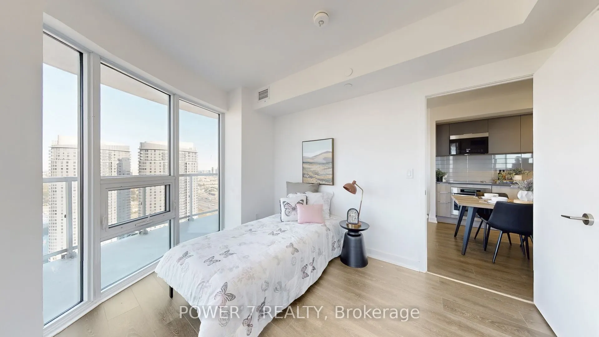 2033 Kennedy Rd Road, #3605