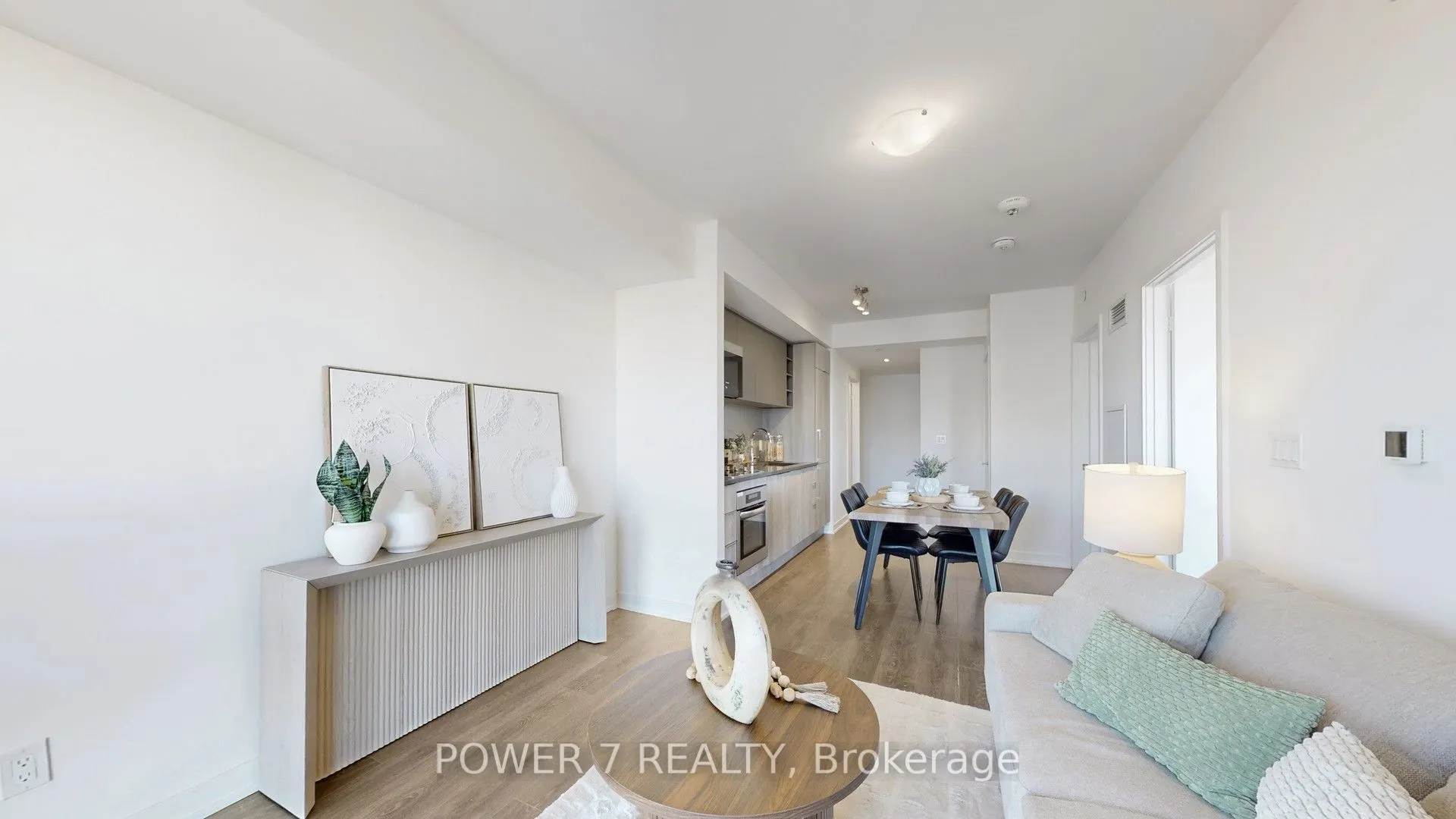 2033 Kennedy Rd Road, #3605