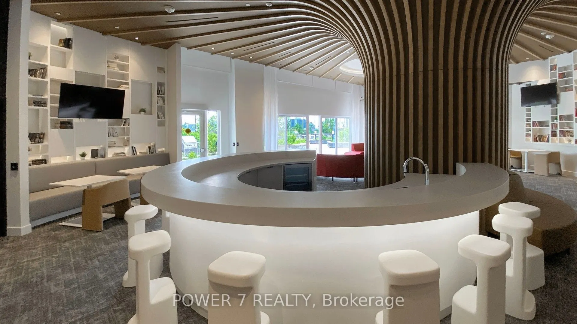 2033 Kennedy Rd Road, #3605