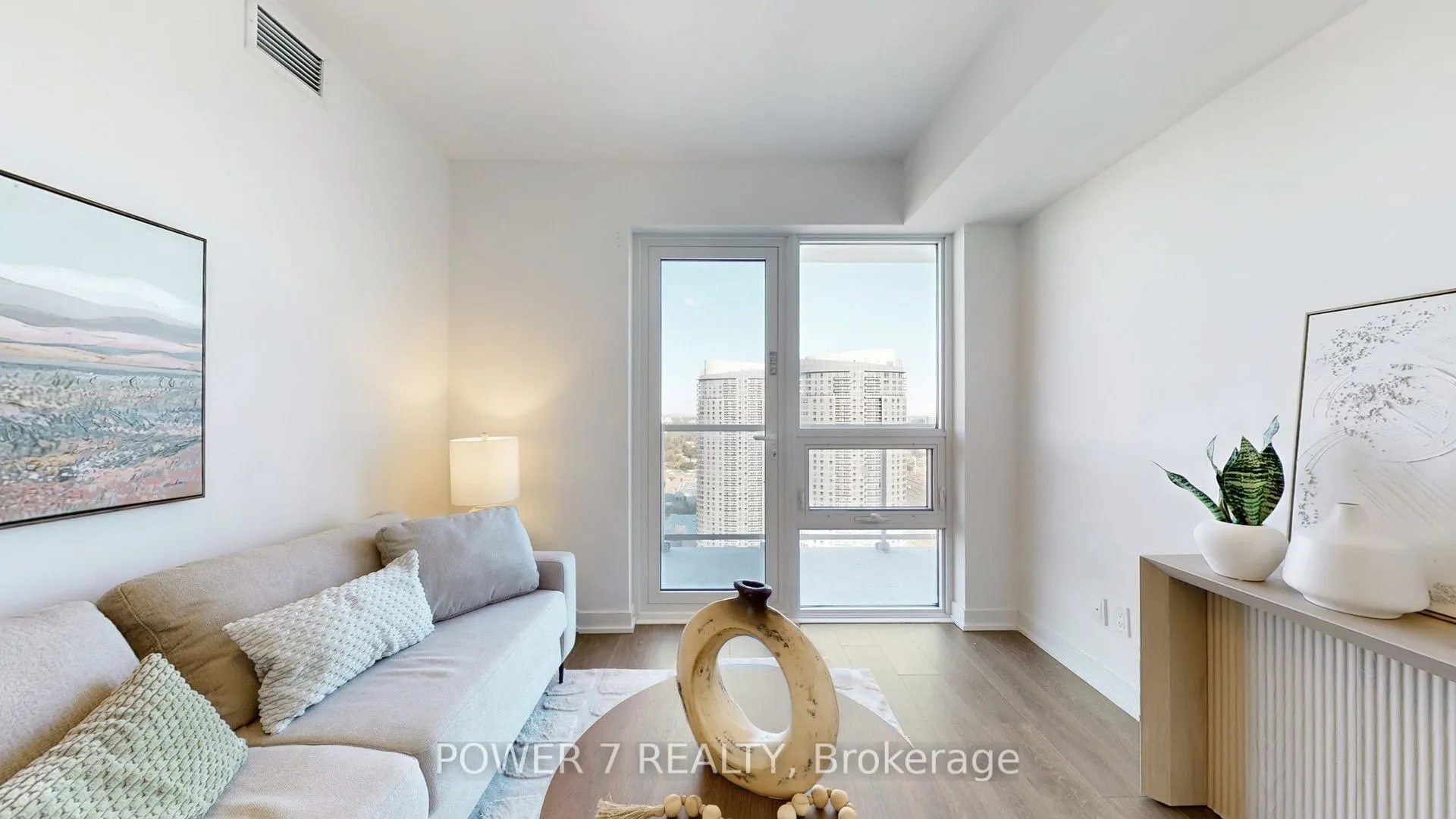 2033 Kennedy Rd Road, #3605