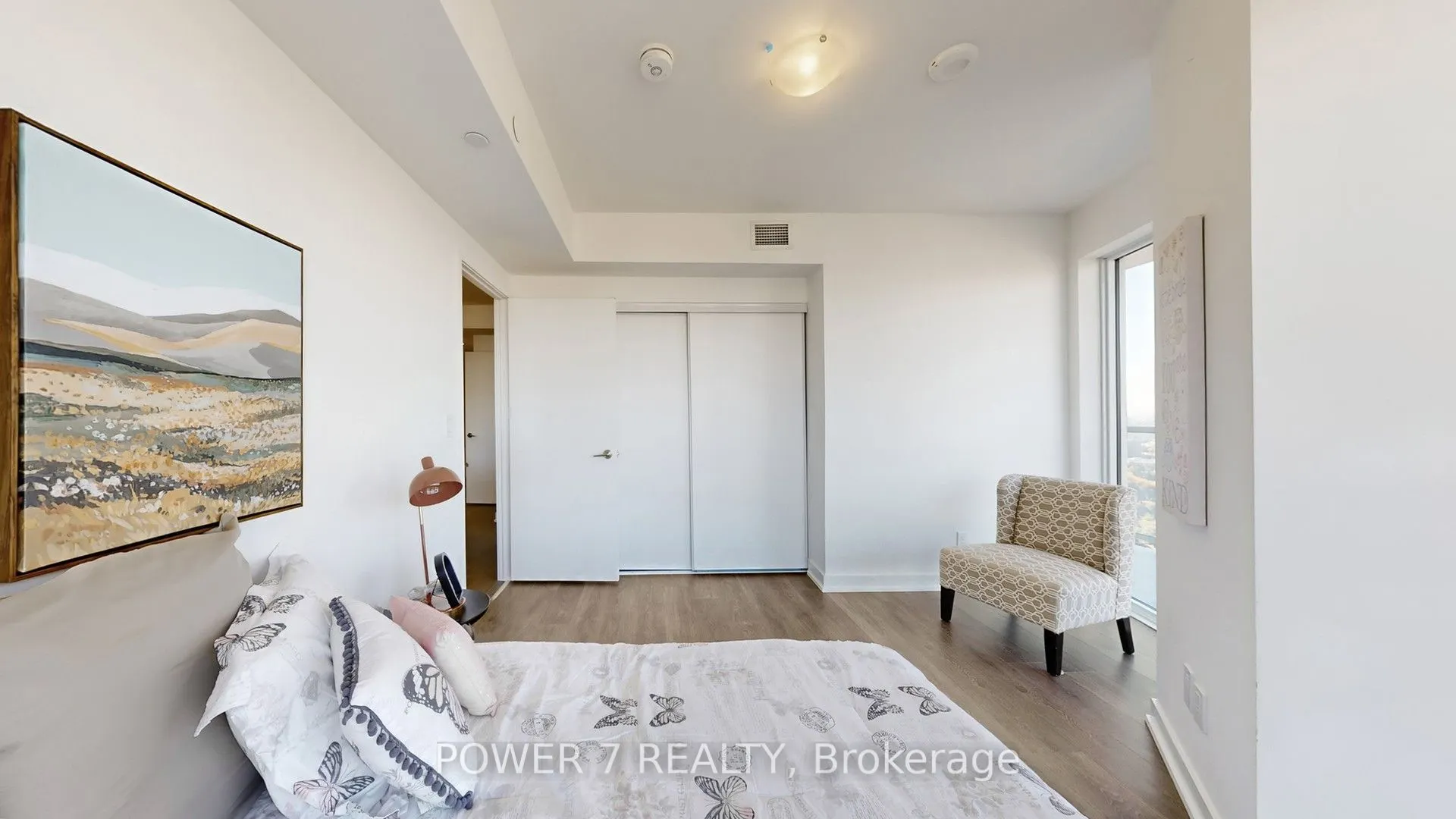 2033 Kennedy Rd Road, #3605