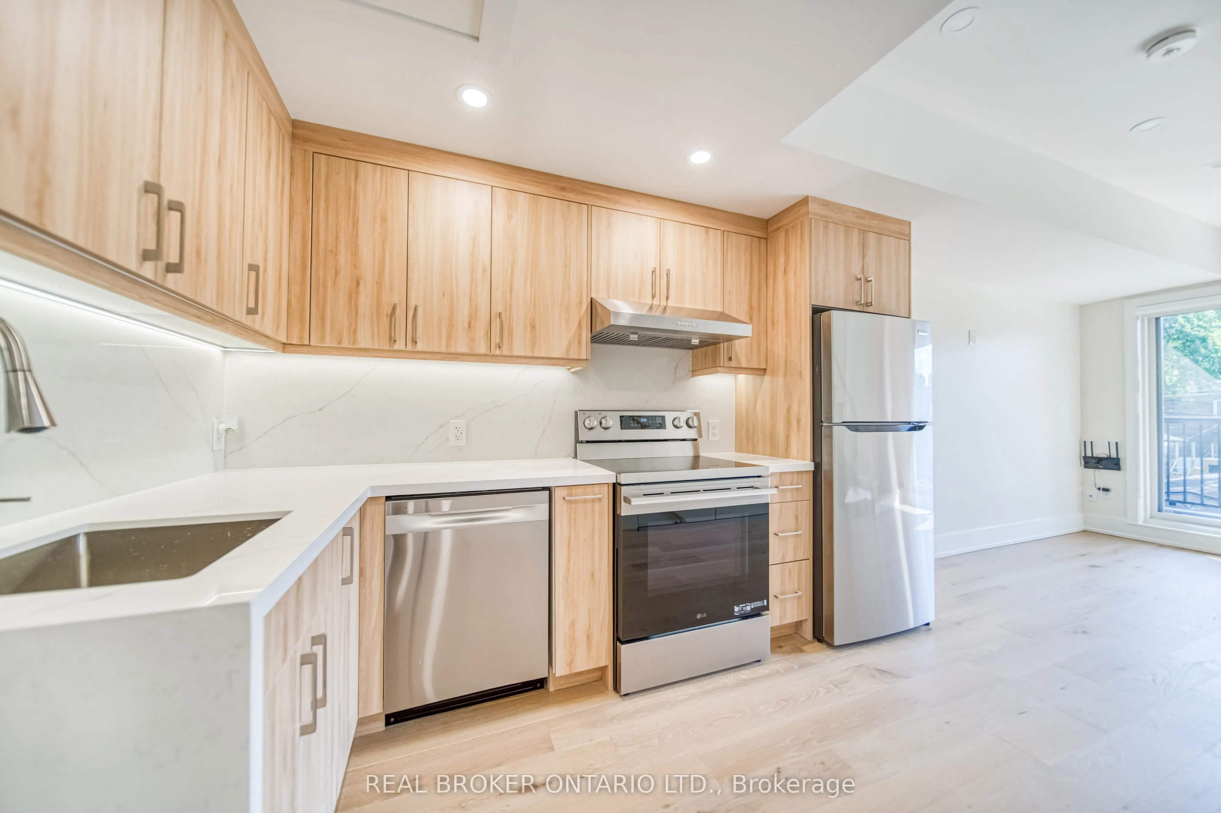 72 Jones Avenue, #Unit R
