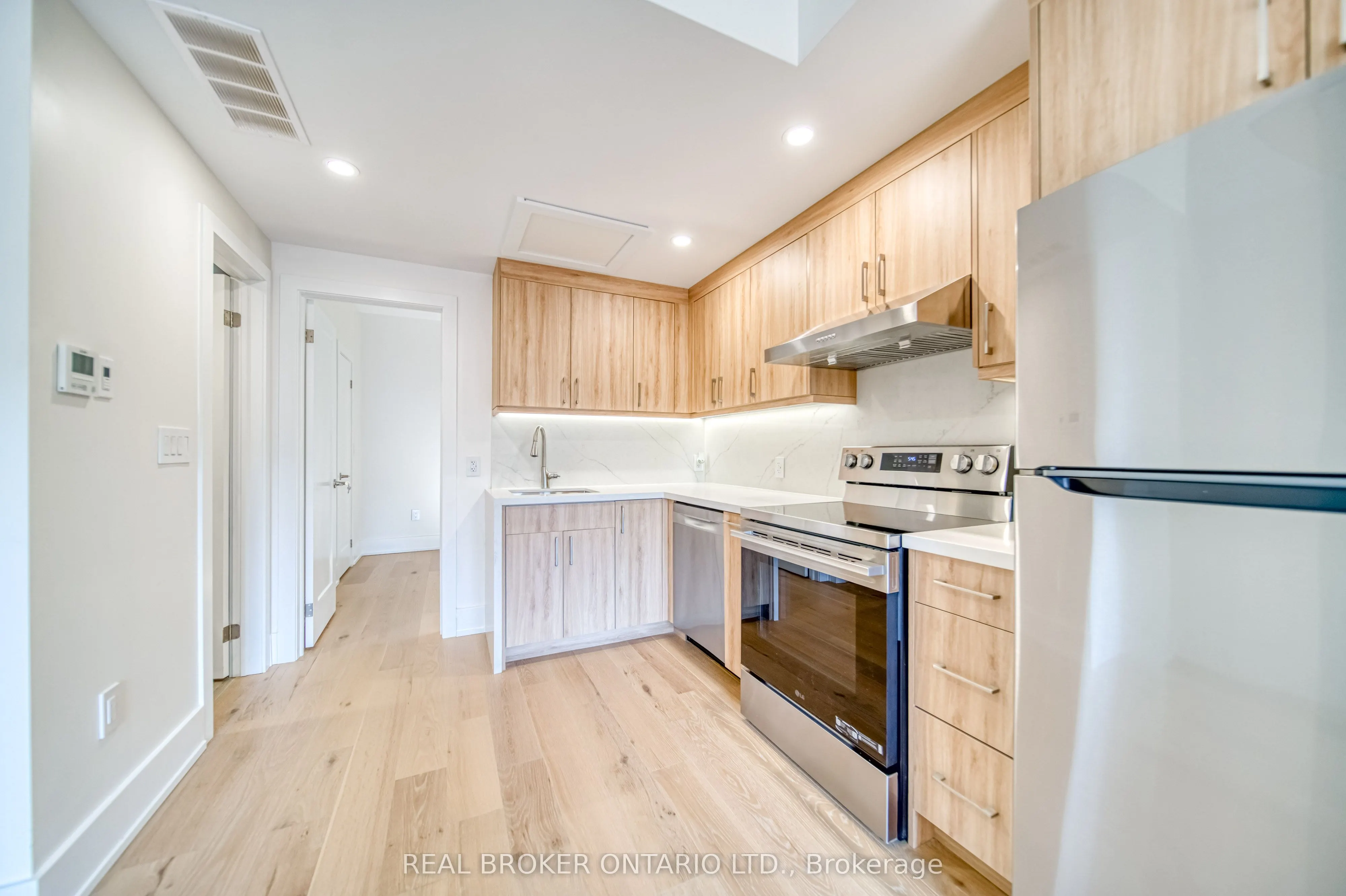 72 Jones Avenue, #Unit R
