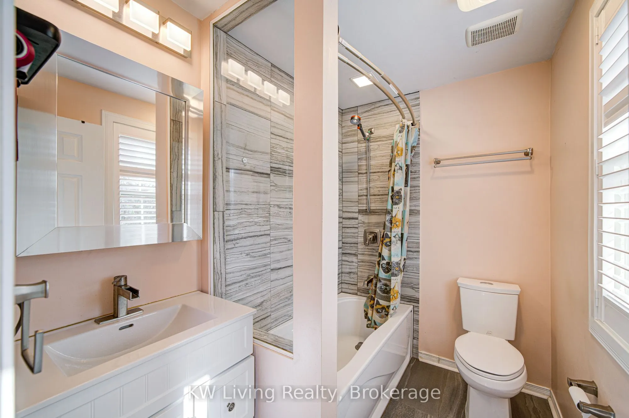 52 Moorefield Drive
