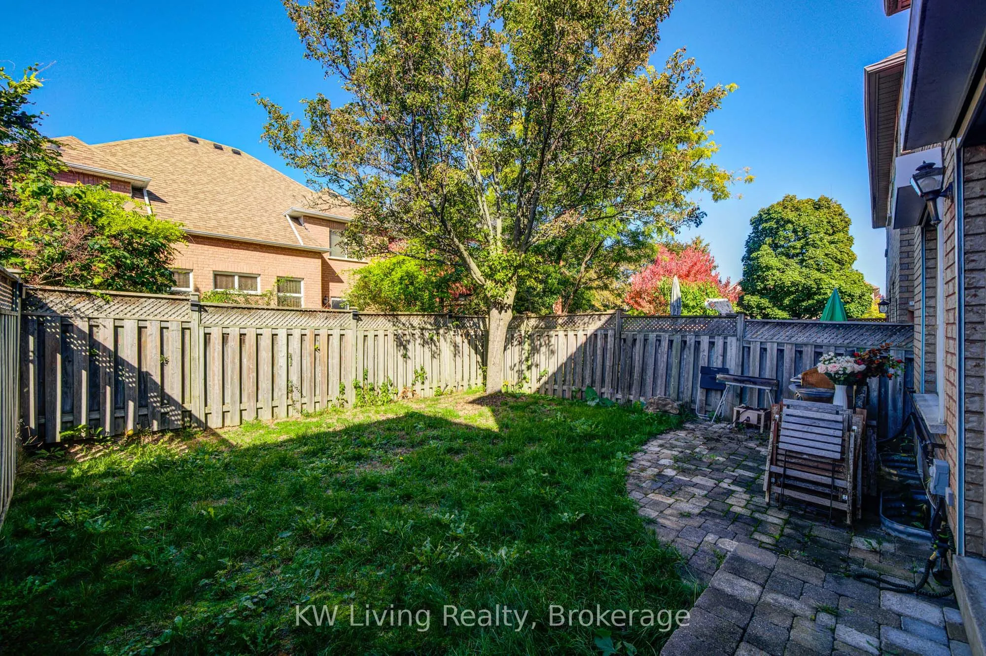 52 Moorefield Drive
