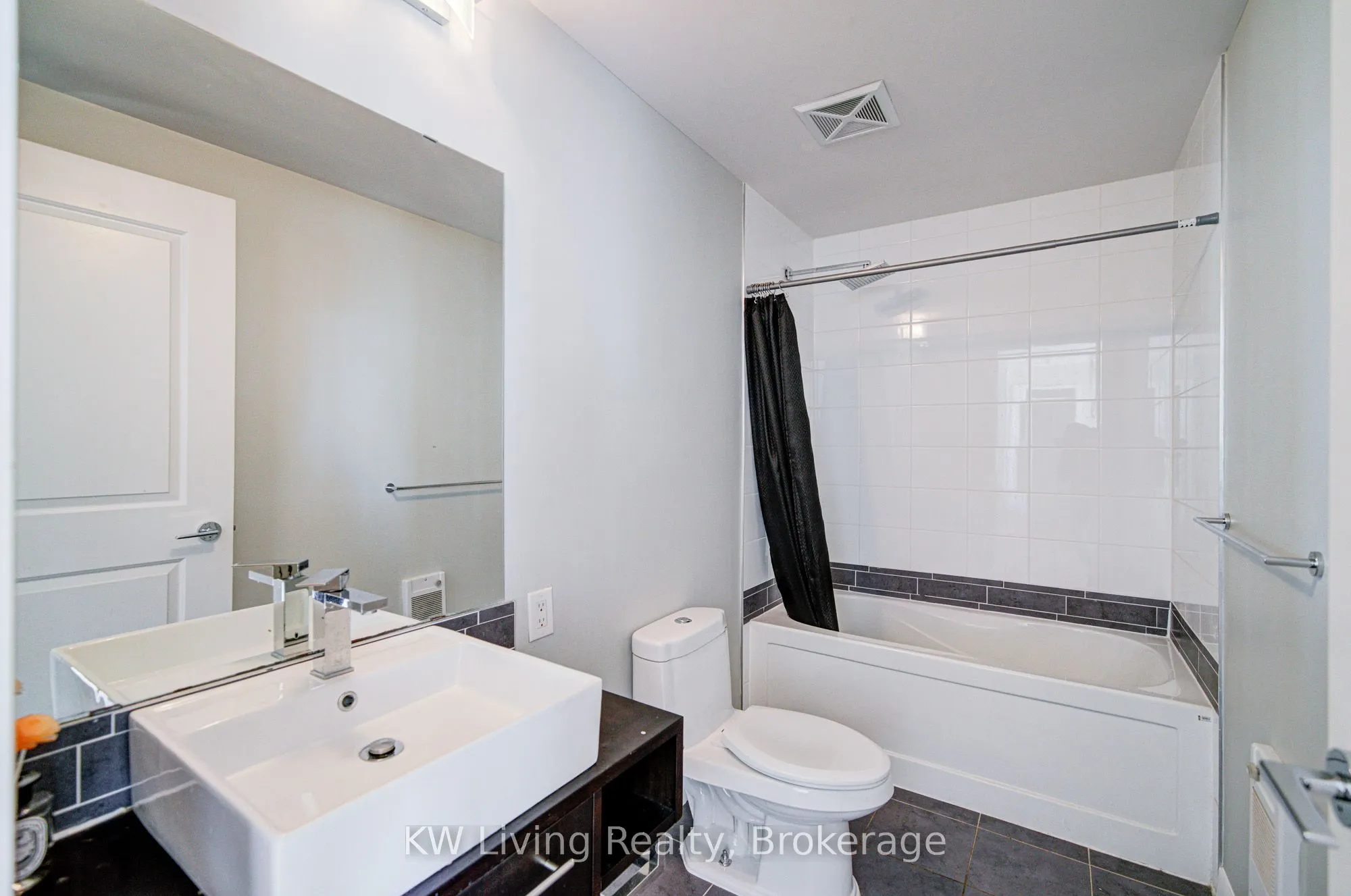 25 Town Centre Court, #PH3606