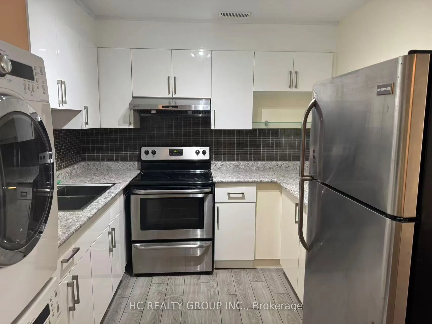 1606 Queen Street, #3