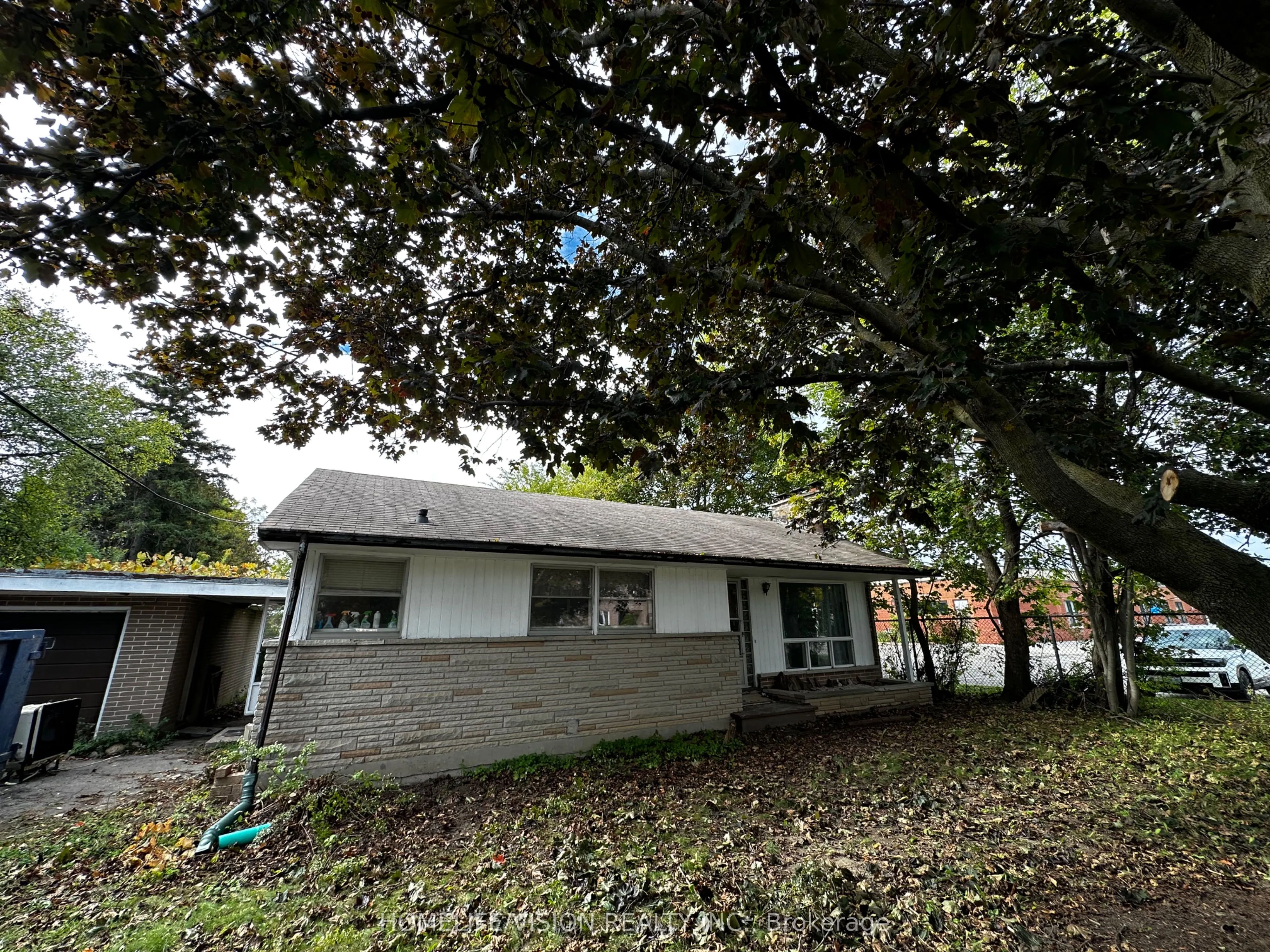 196 Garrard Road