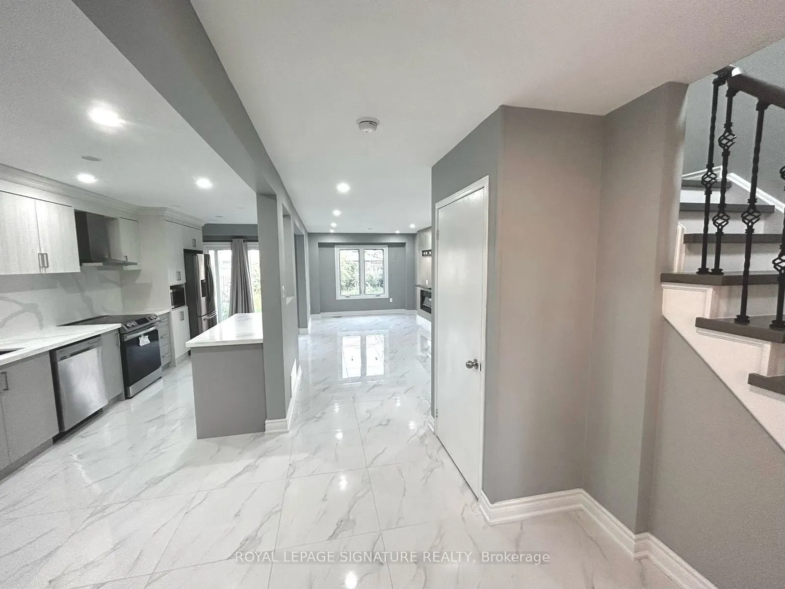 1176 Beaver Valley Crescent