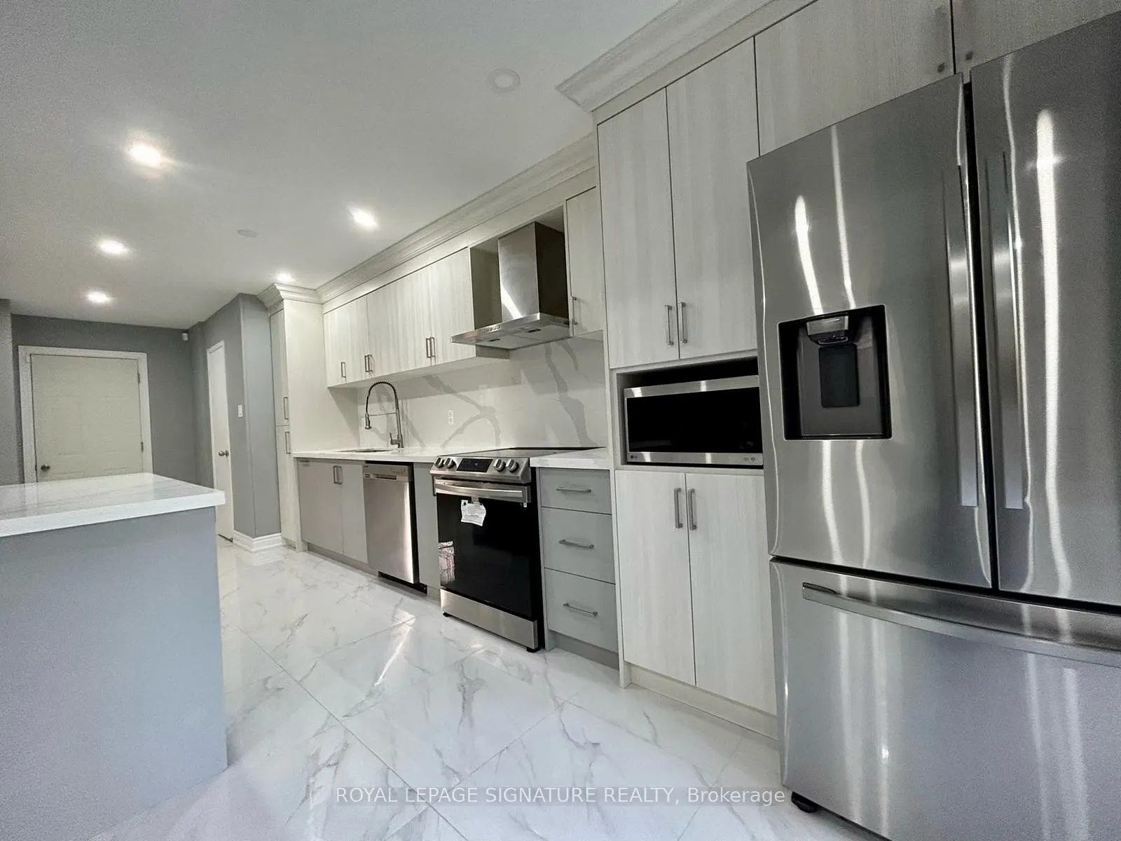 1176 Beaver Valley Crescent