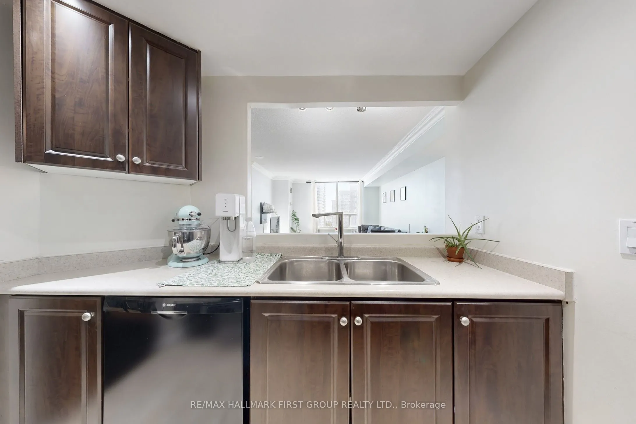 88 Corporate Drive, #1520