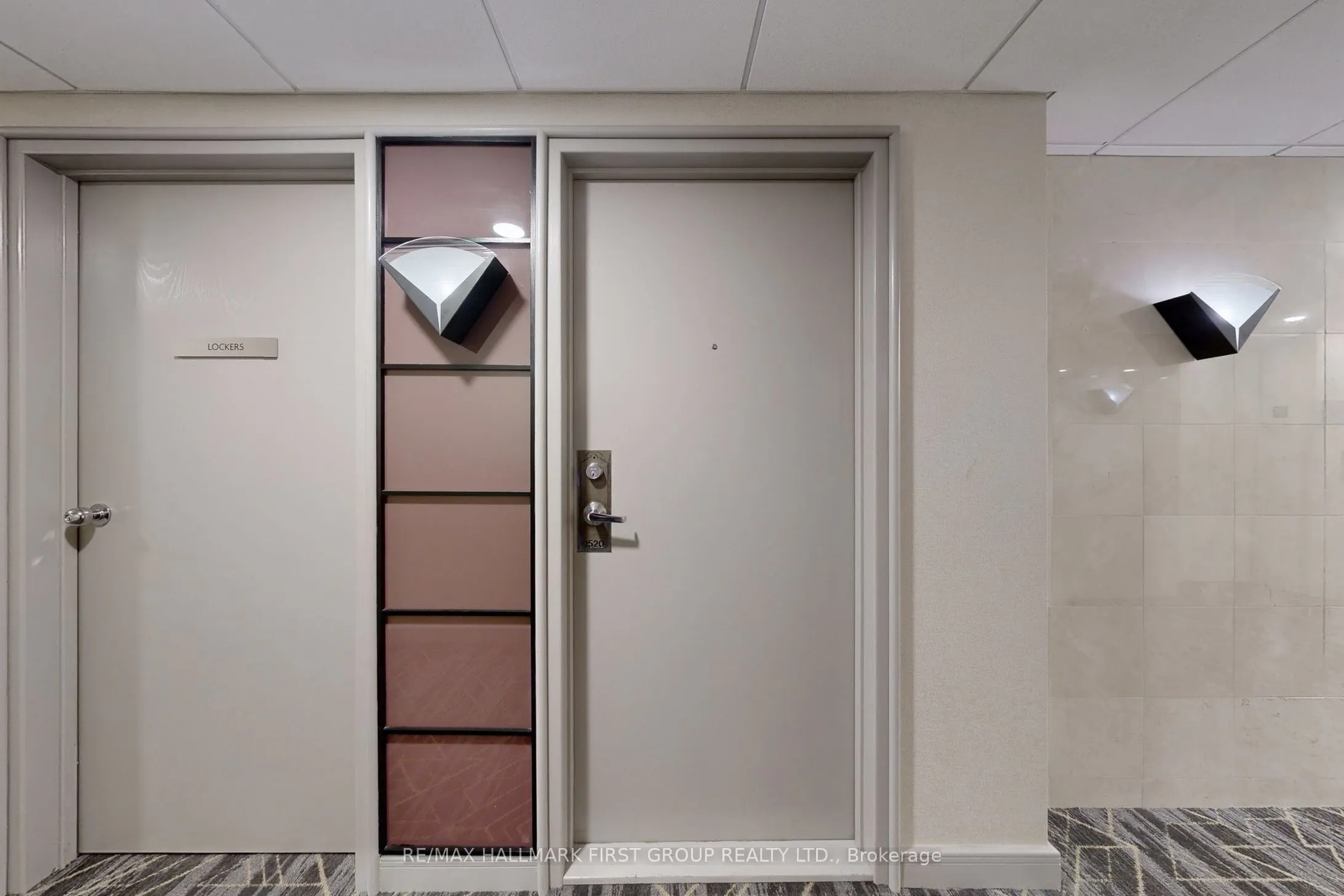 88 Corporate Drive, #1520