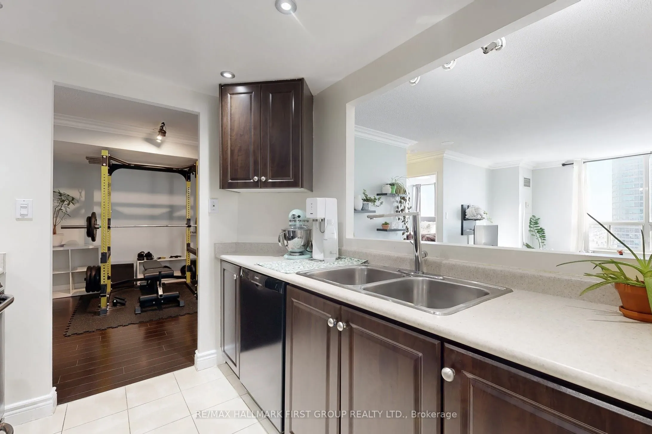 88 Corporate Drive, #1520