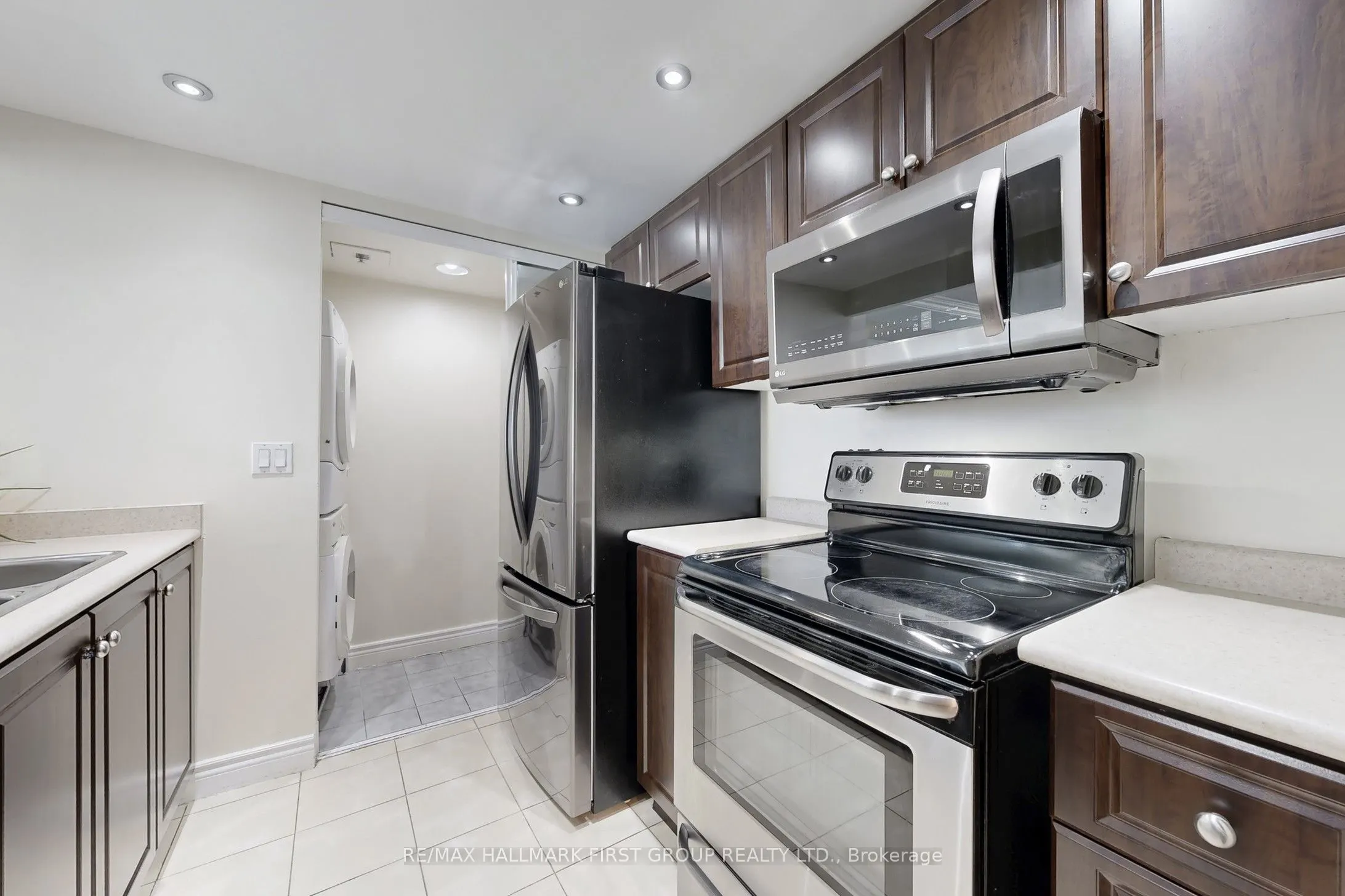 88 Corporate Drive, #1520