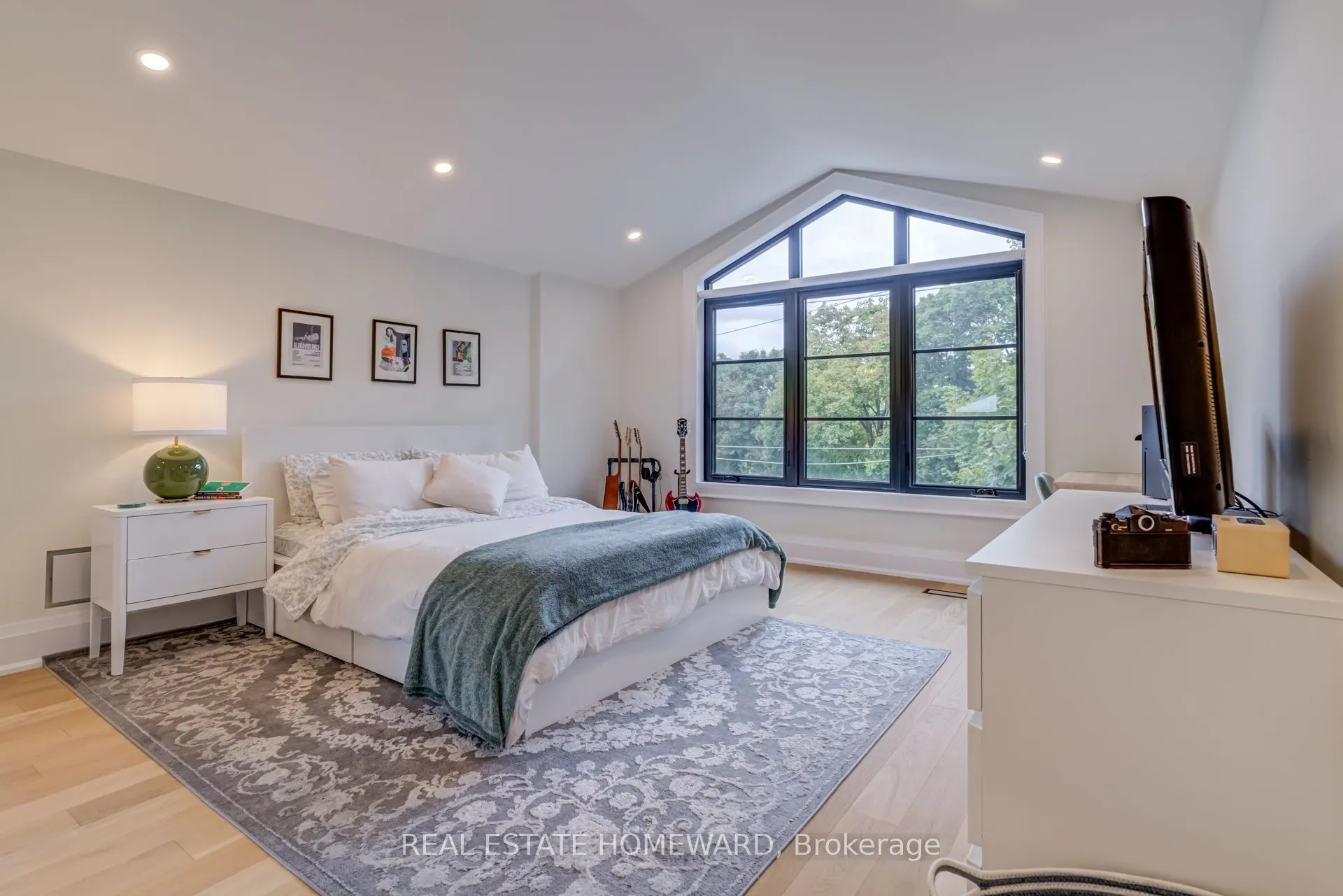 5 Taylor Drive