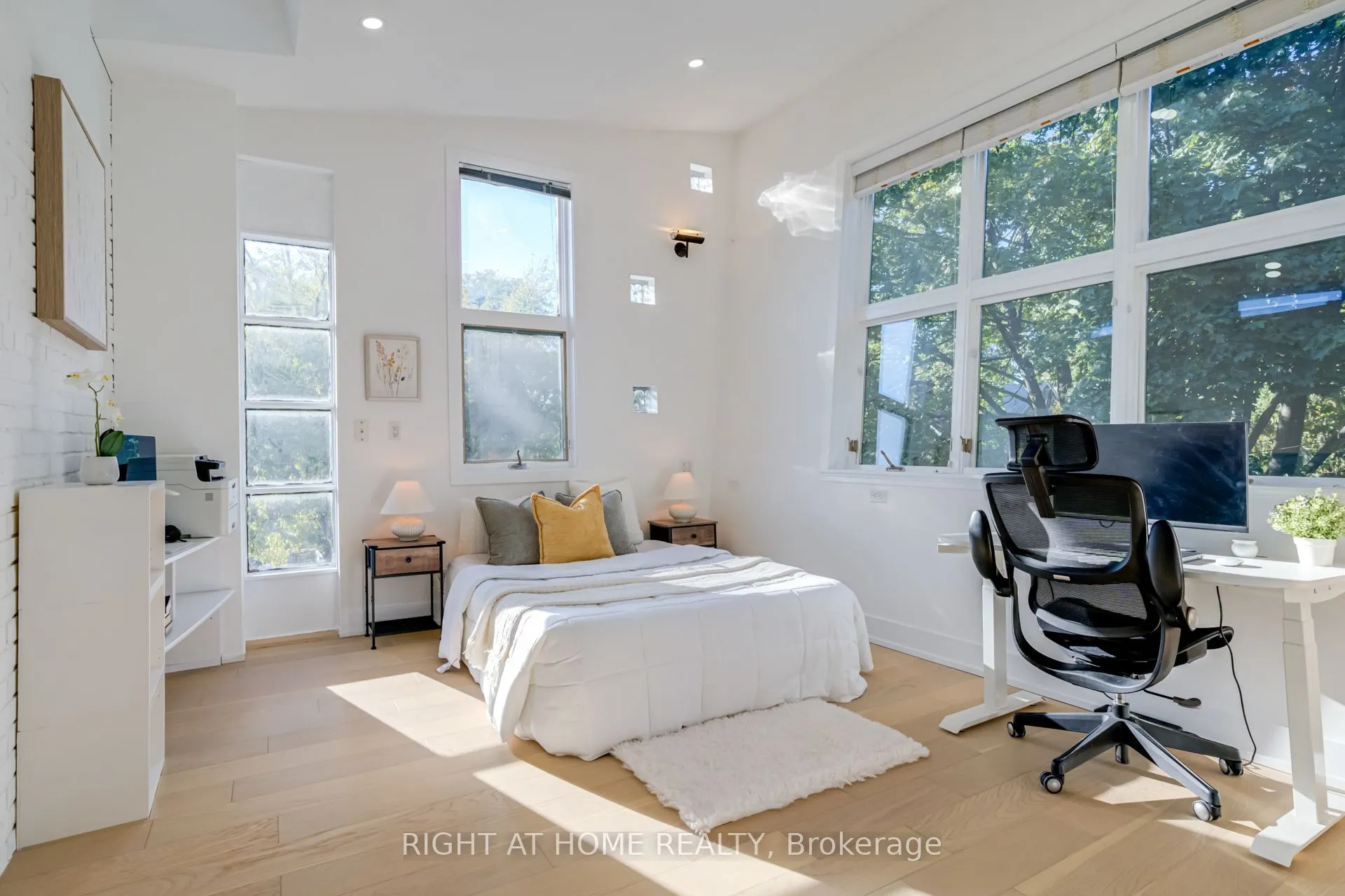 84 Boultbee Avenue