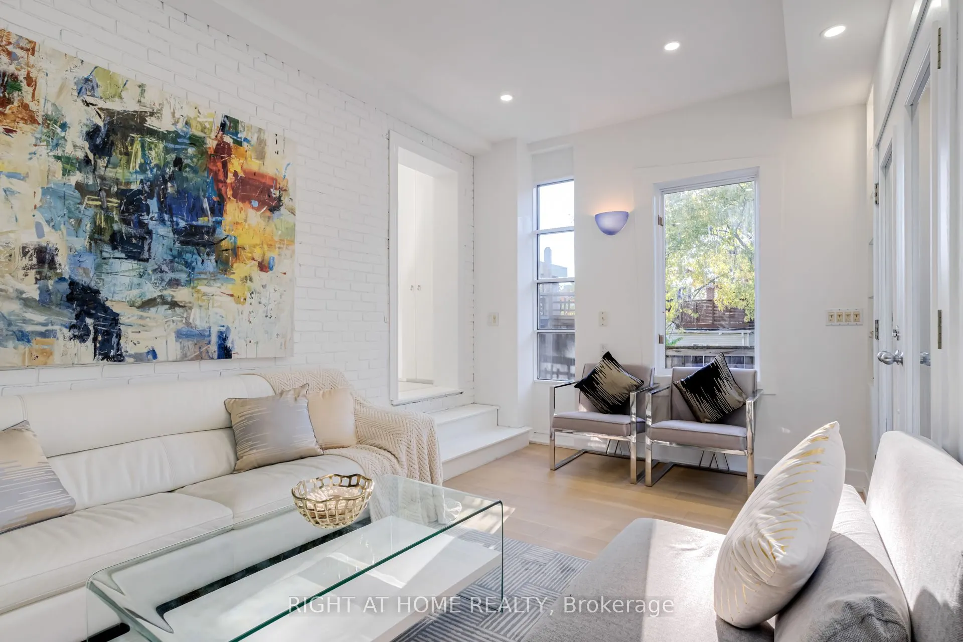 84 Boultbee Avenue