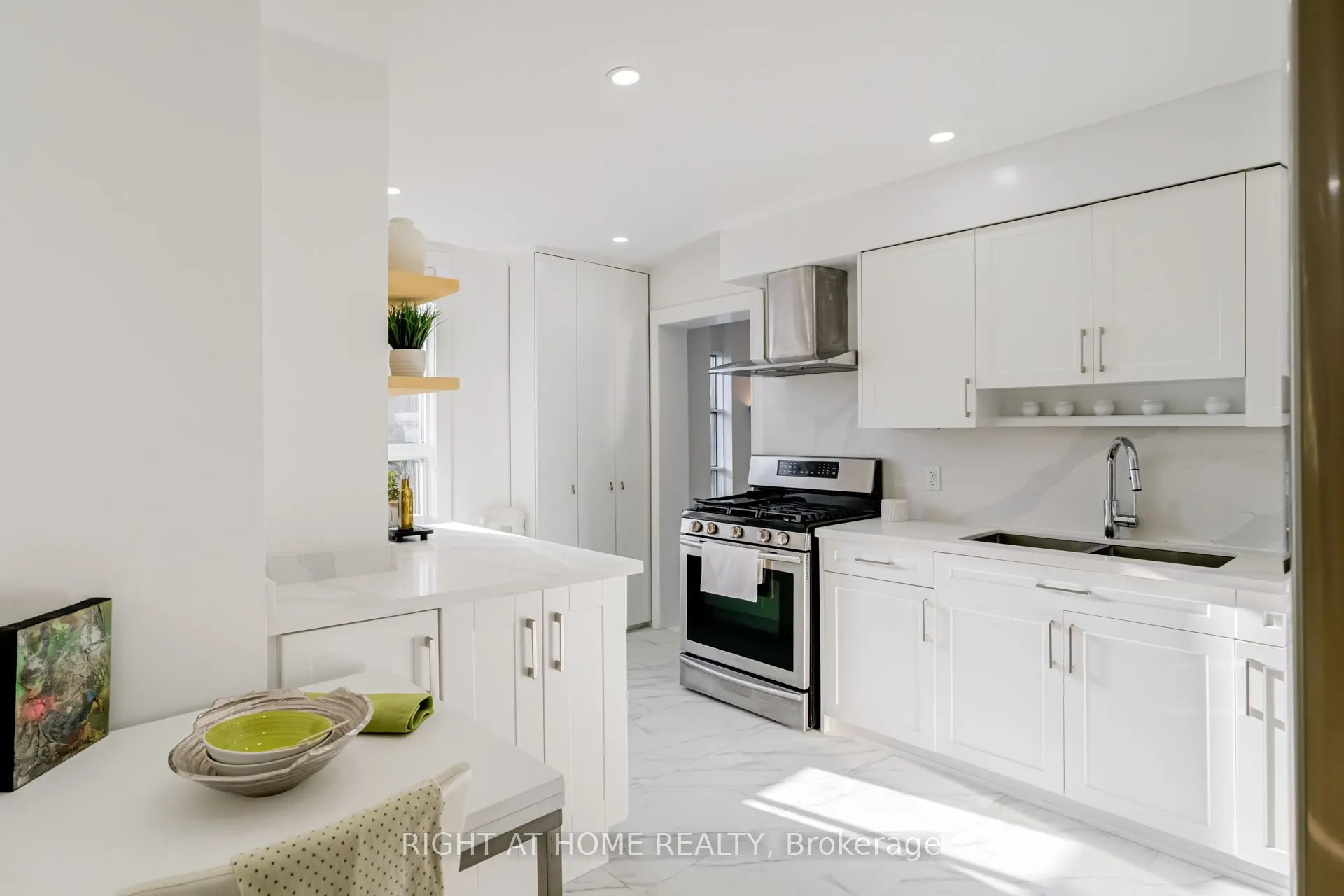 84 Boultbee Avenue