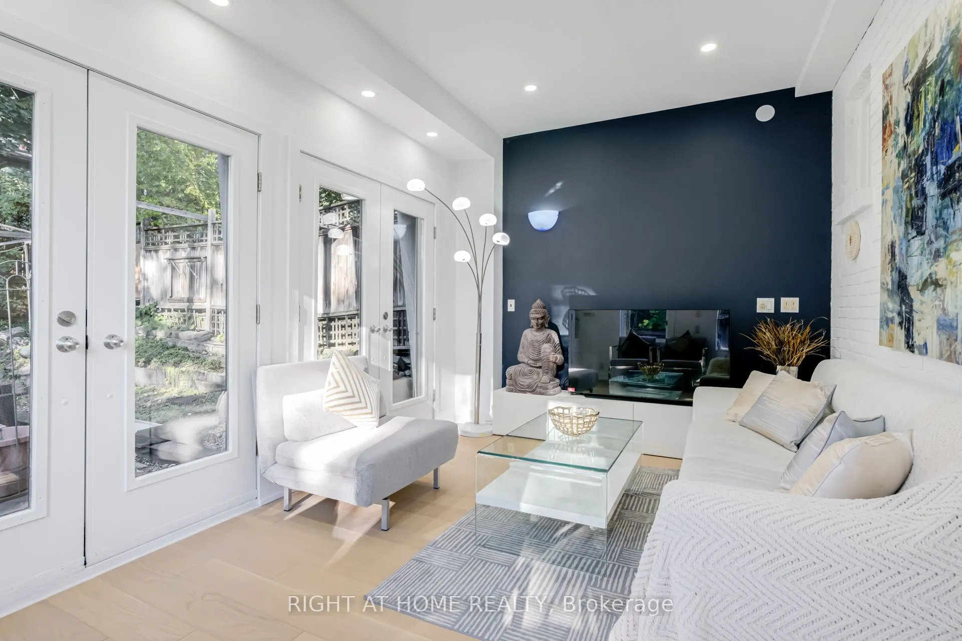 84 Boultbee Avenue