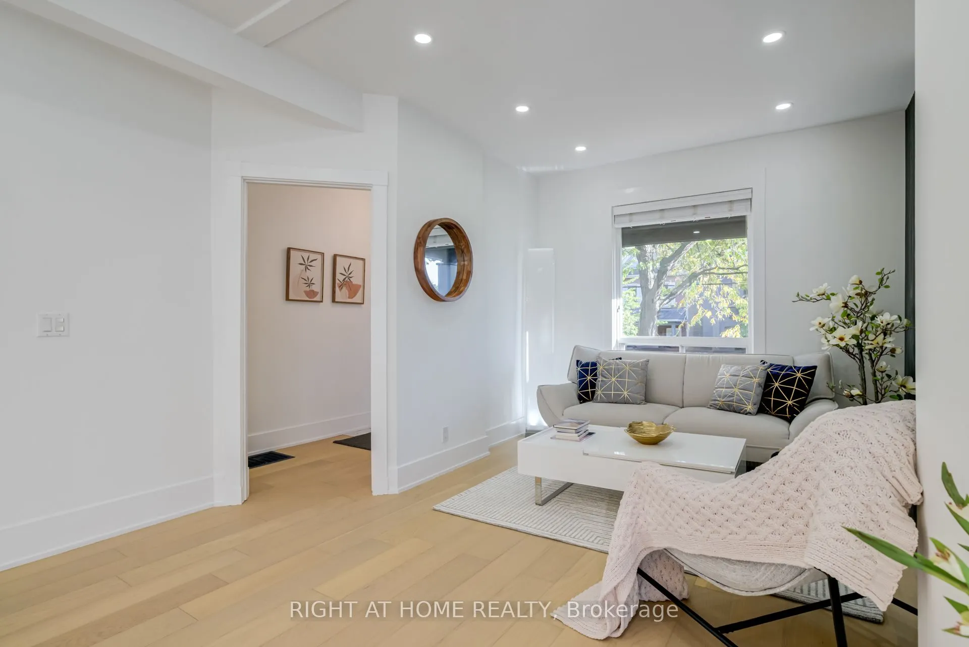 84 Boultbee Avenue