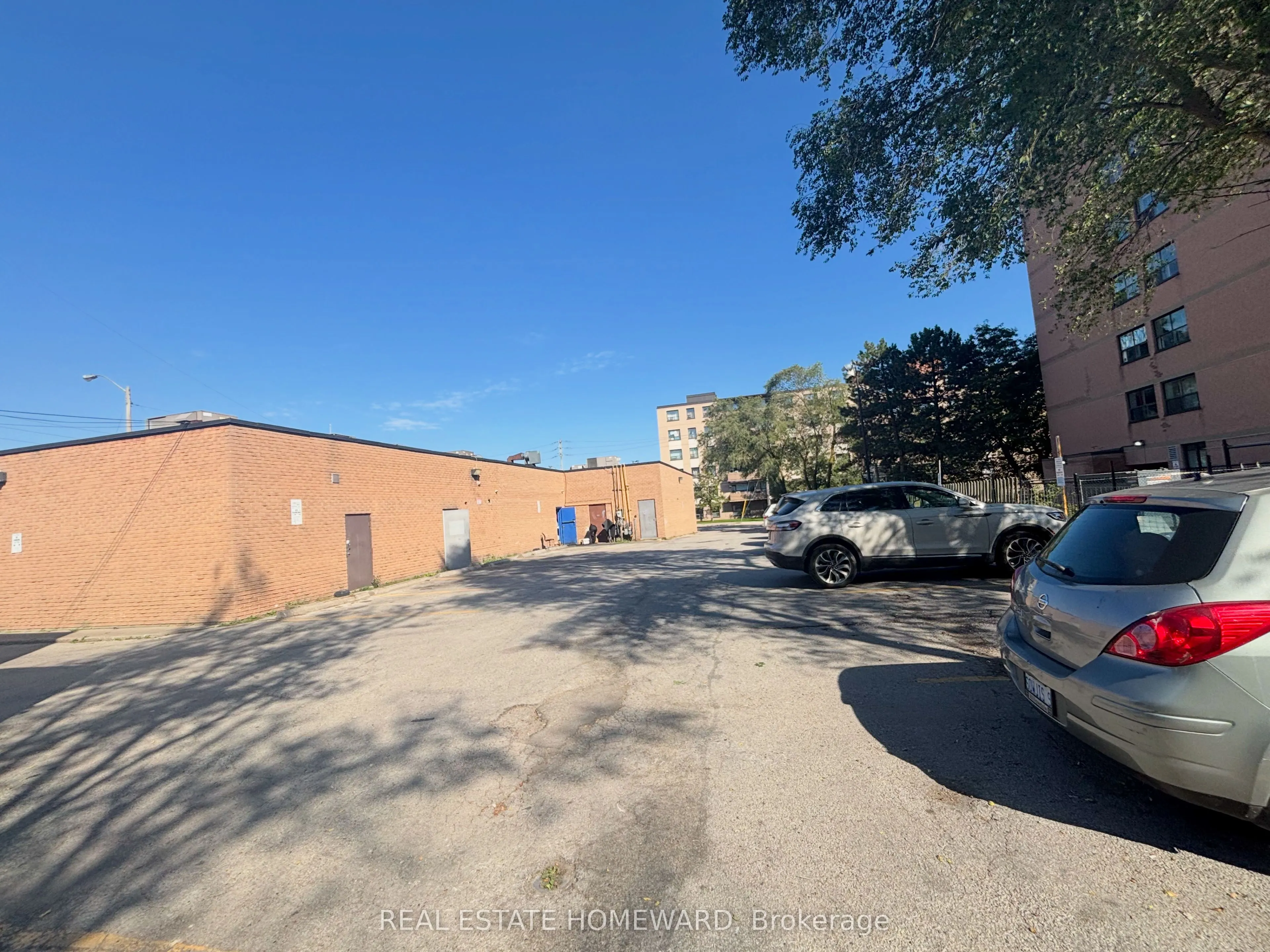 3095 Eglinton Avenue E, #5