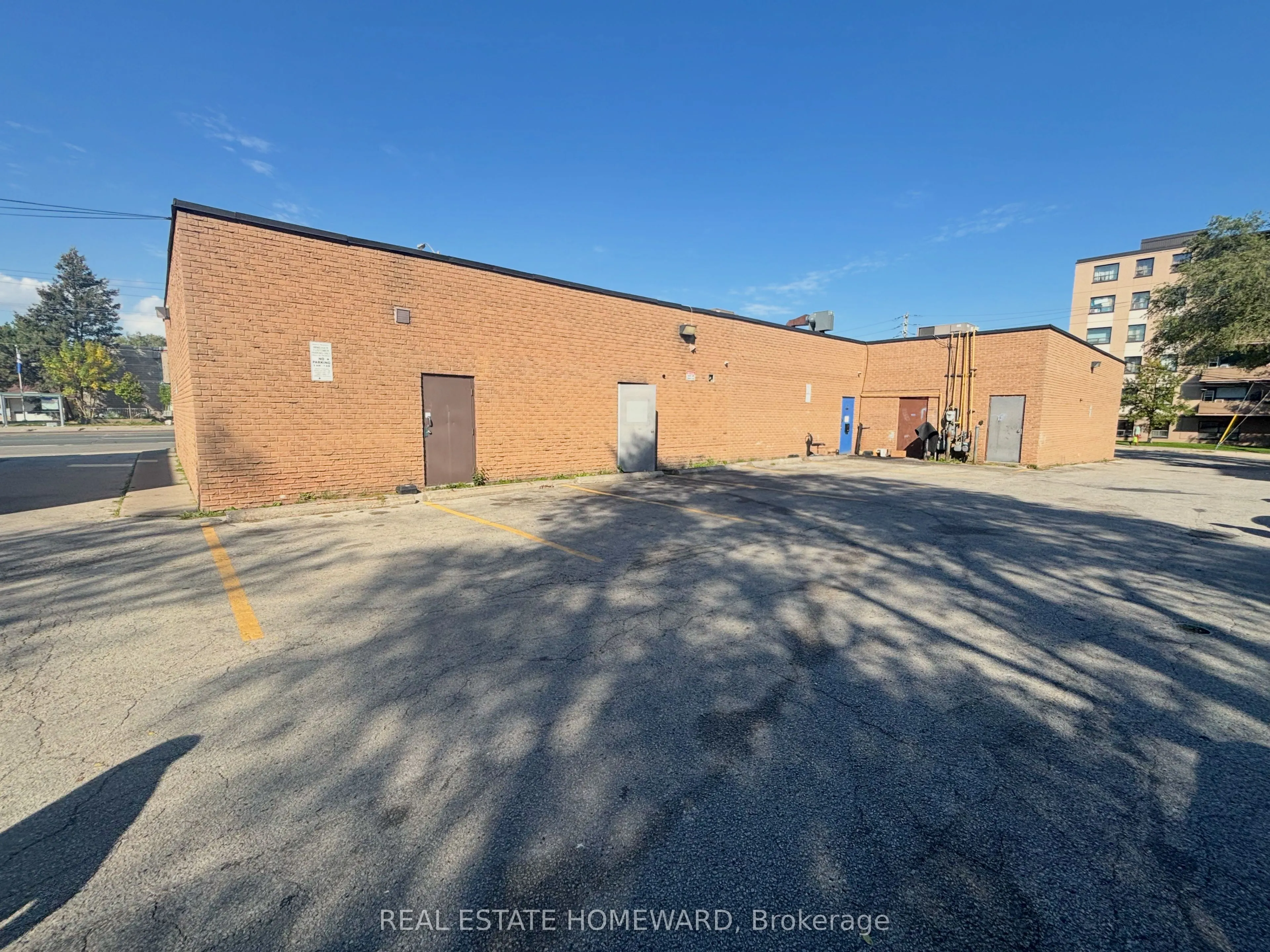 3095 Eglinton Avenue E, #5