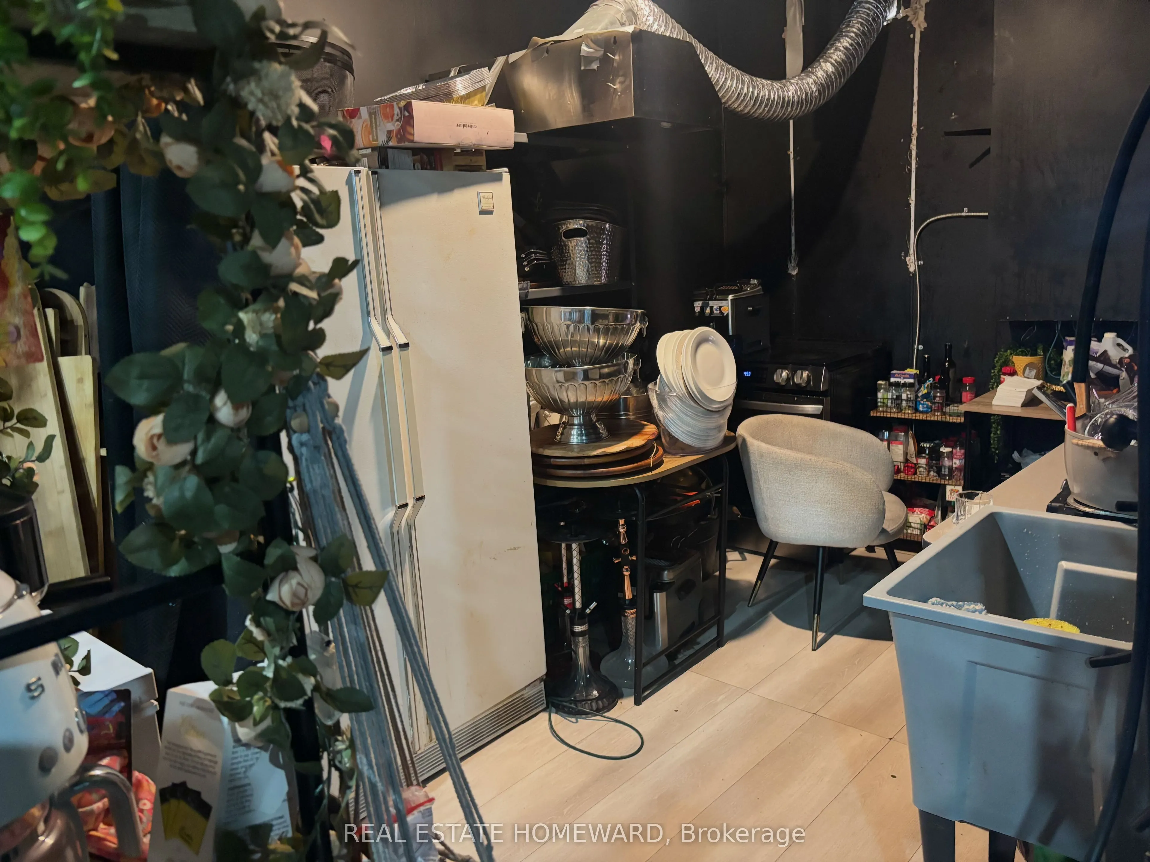 3095 Eglinton Avenue E, #5