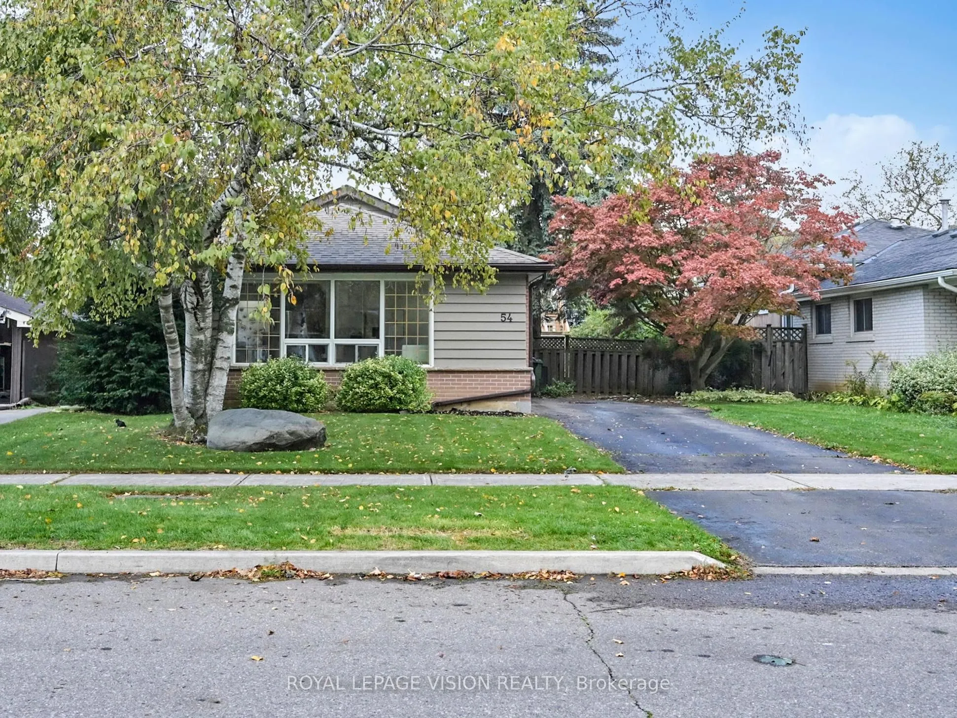 54 Bledlow Manor Drive