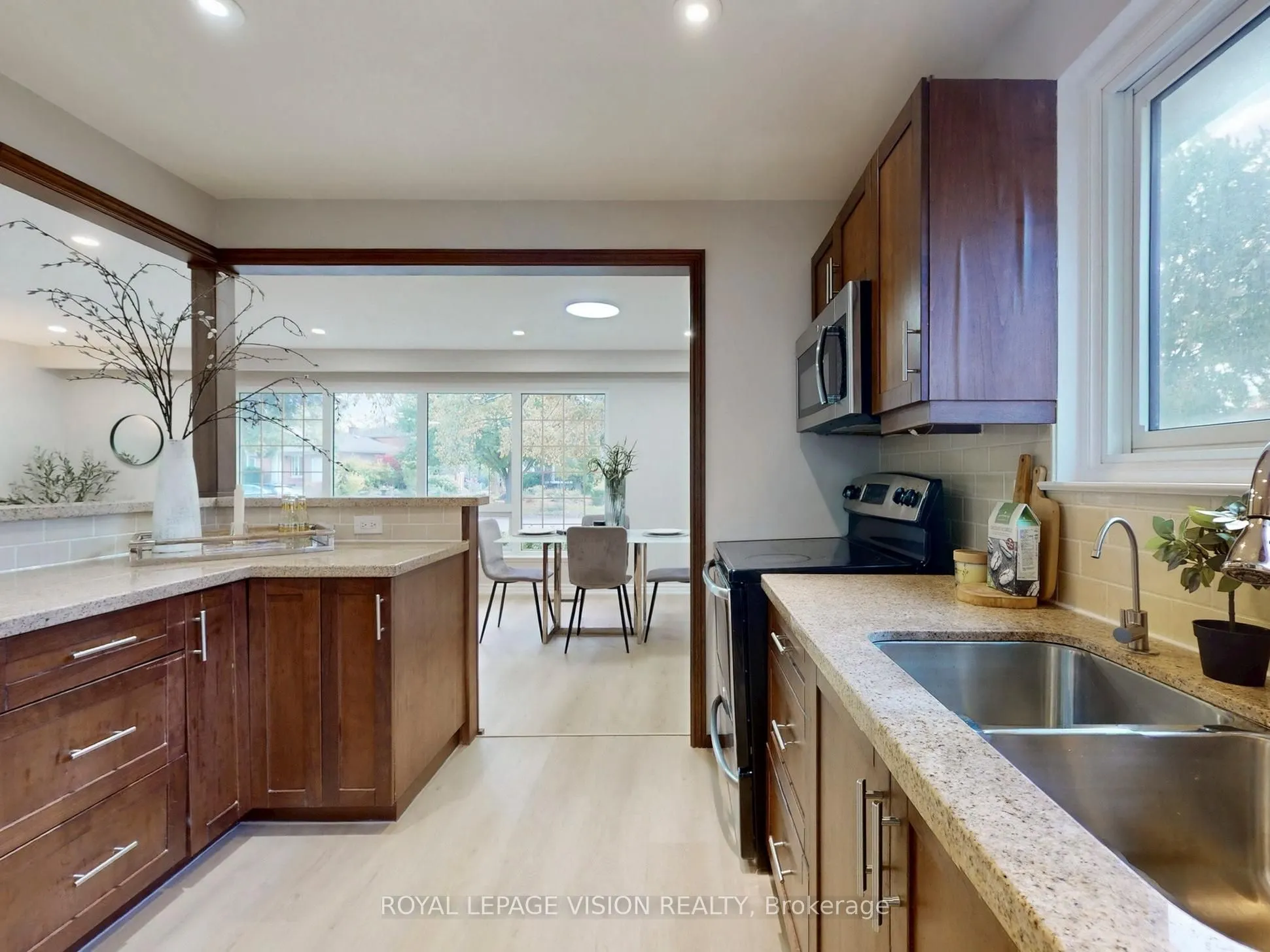 54 Bledlow Manor Drive