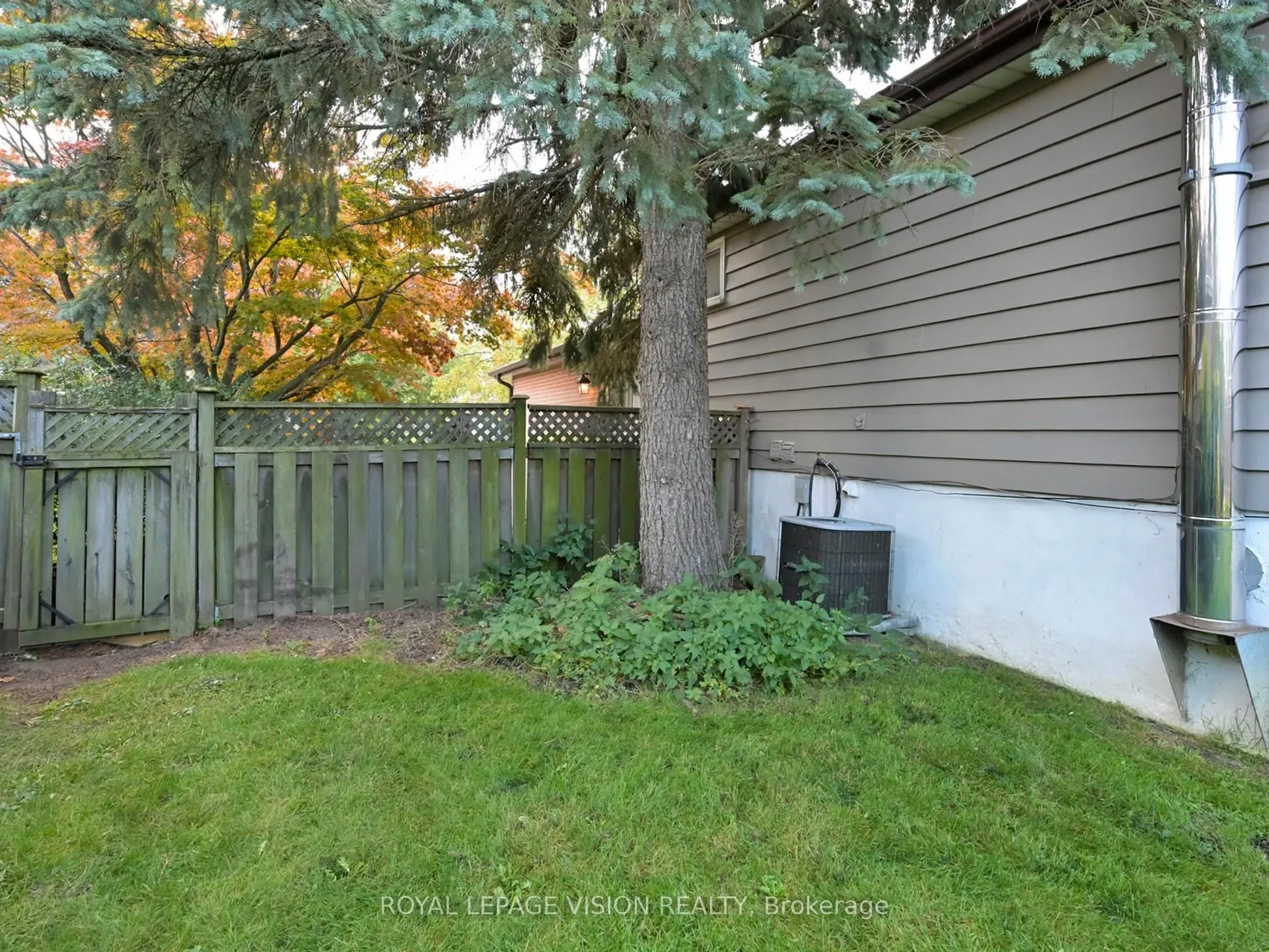 54 Bledlow Manor Drive