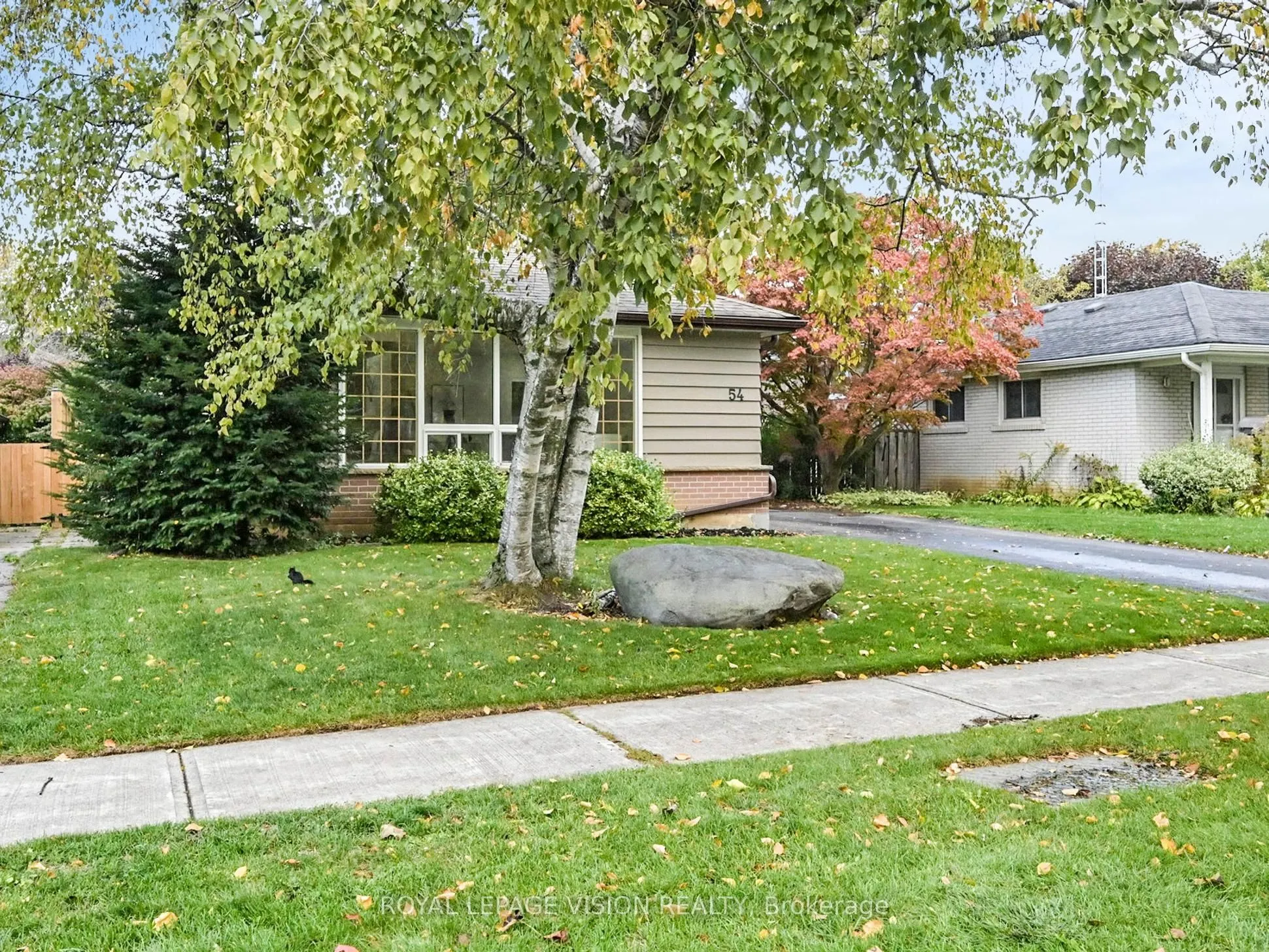 54 Bledlow Manor Drive